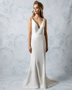 Editors Pick Jennifer Black by Antonio Gual Dee Gown  Last Few Pieces!