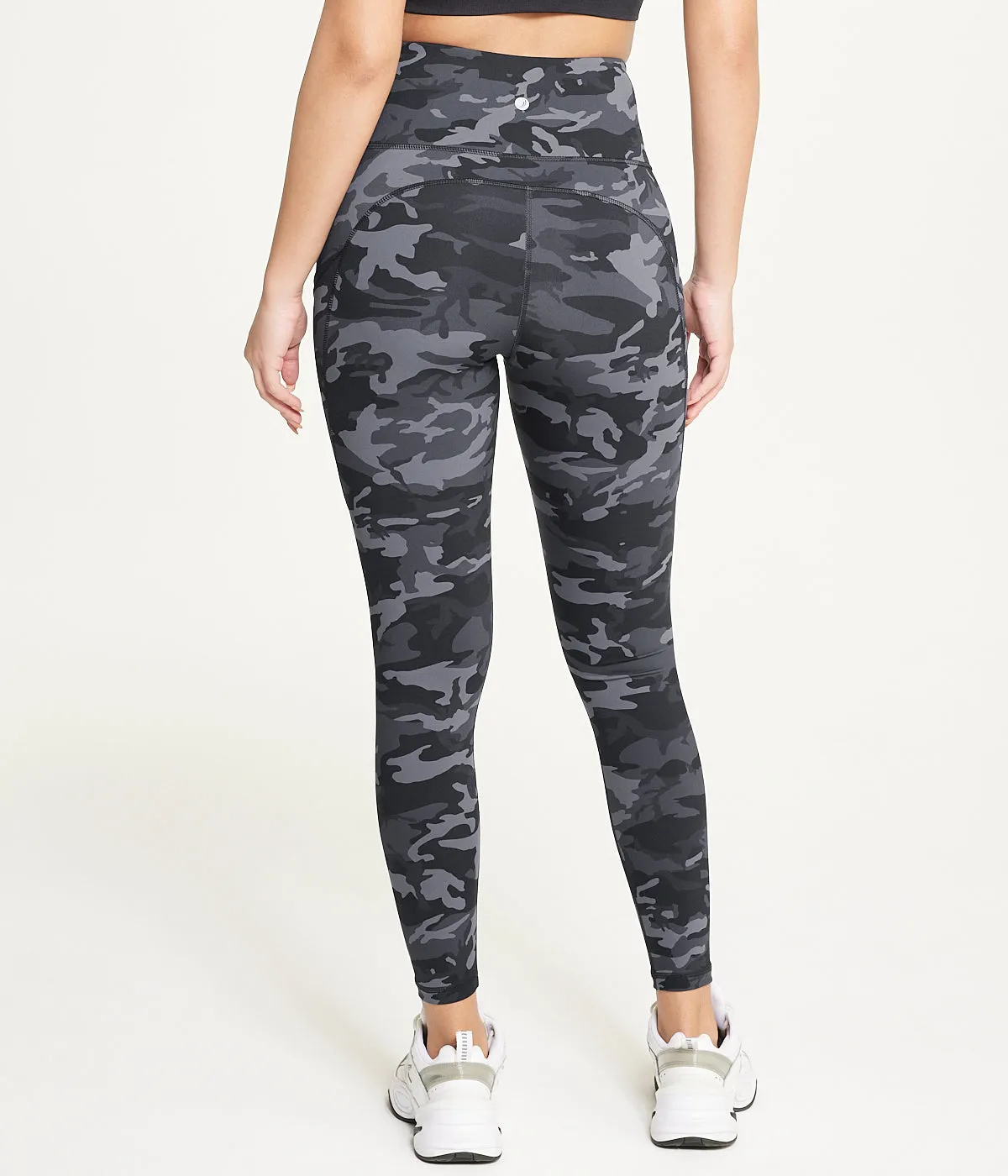 Flash Sale Side Pocket Legging  Going Fast!