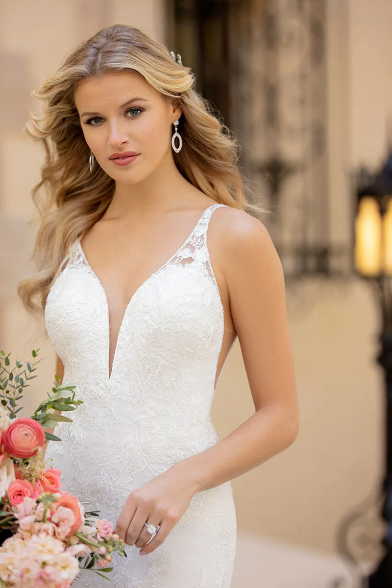 Insta-Worthy Stella York 7078 Sample Gown  Stylish & Comfortable