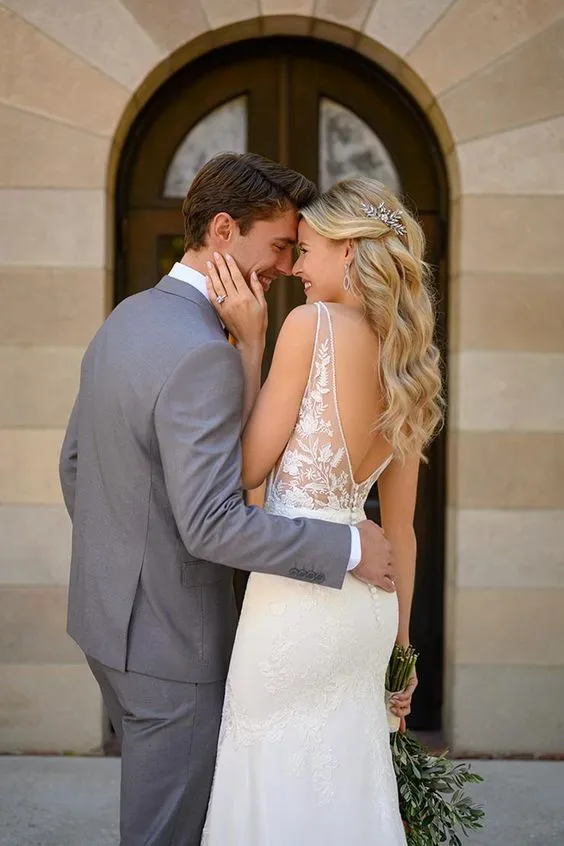 Insta-Worthy Stella York 7078 Sample Gown  Stylish & Comfortable