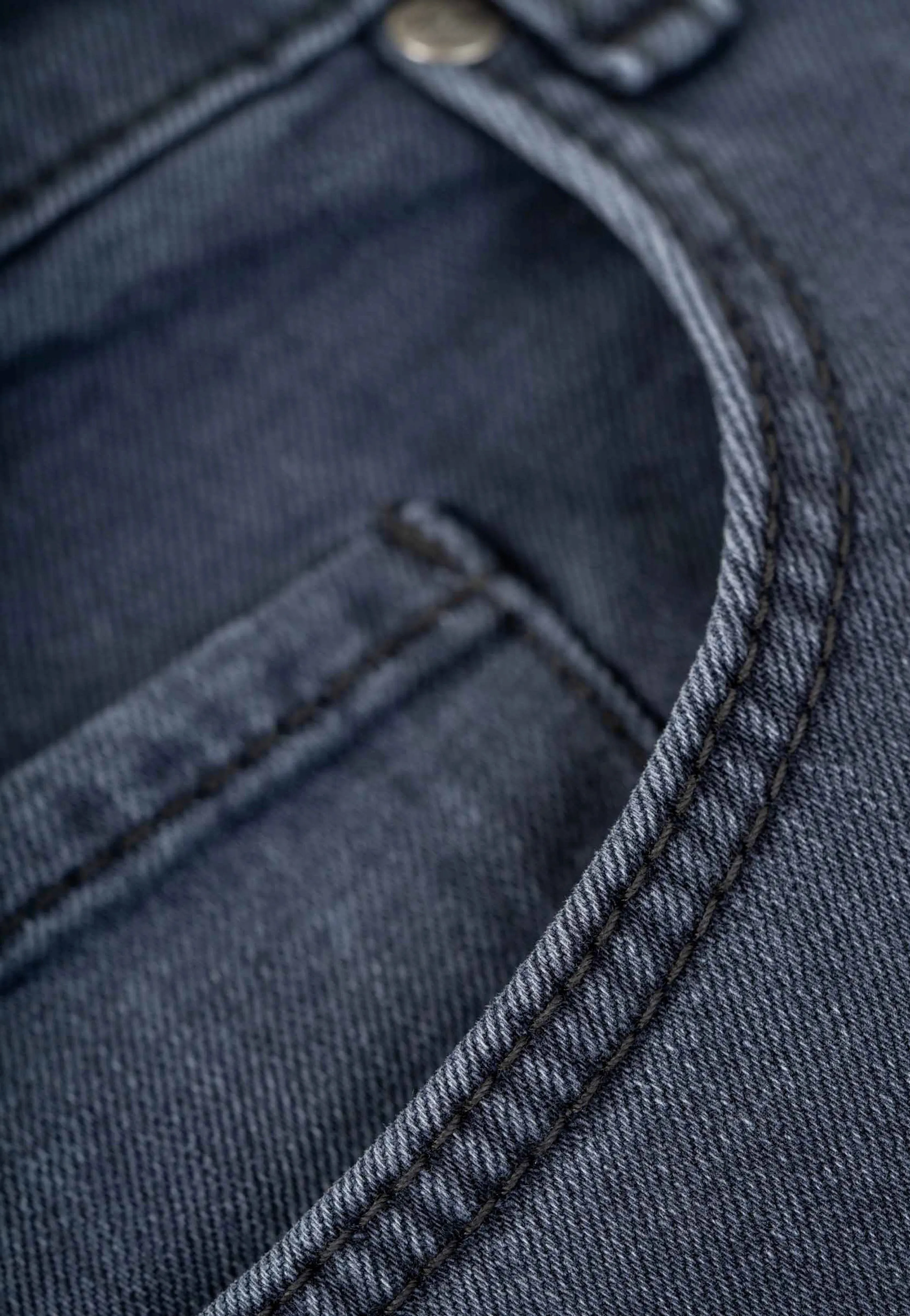 REELL - Solid Anthracite Wash - Jeans