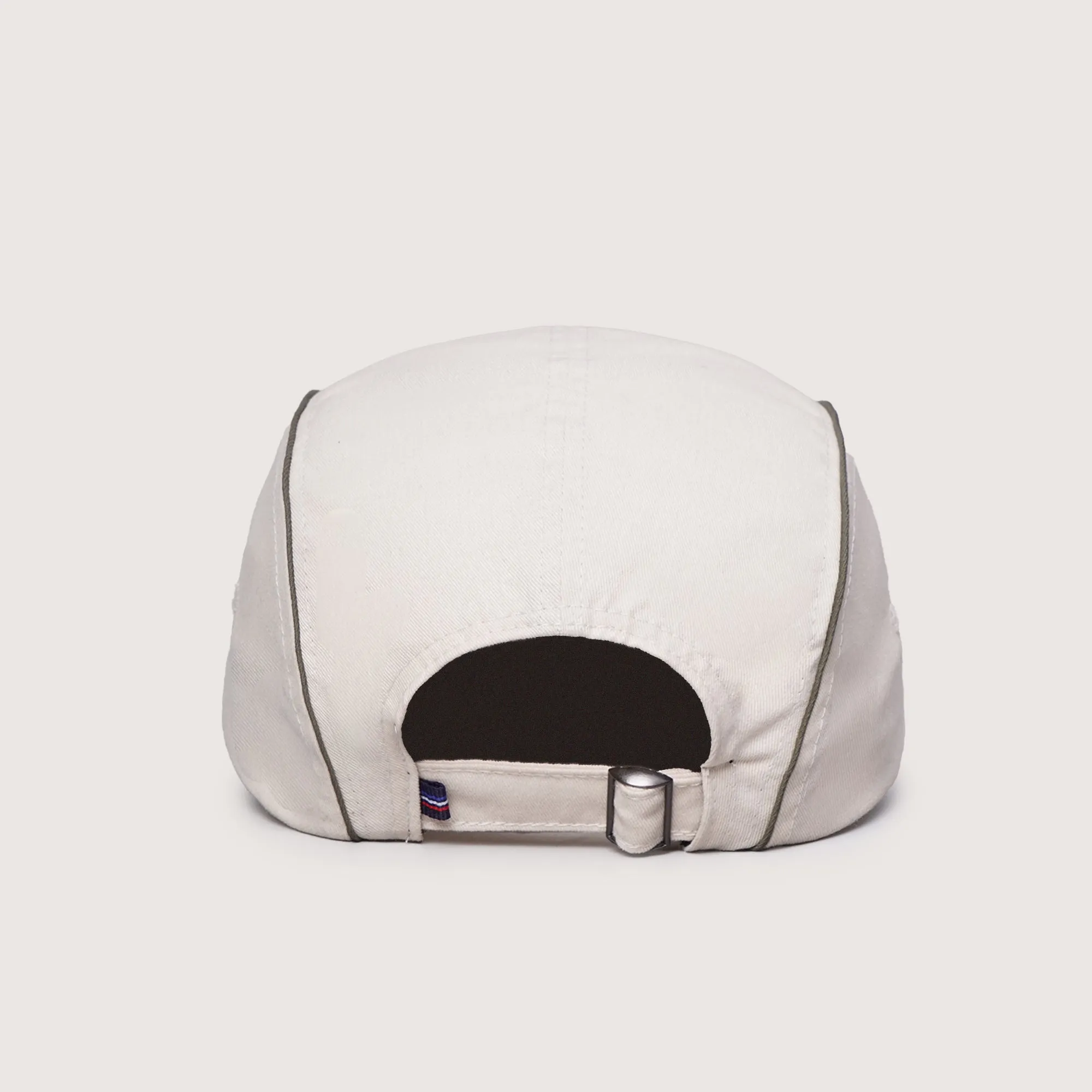 Regatta- 5 Panel Cap With Side Contrast Outline