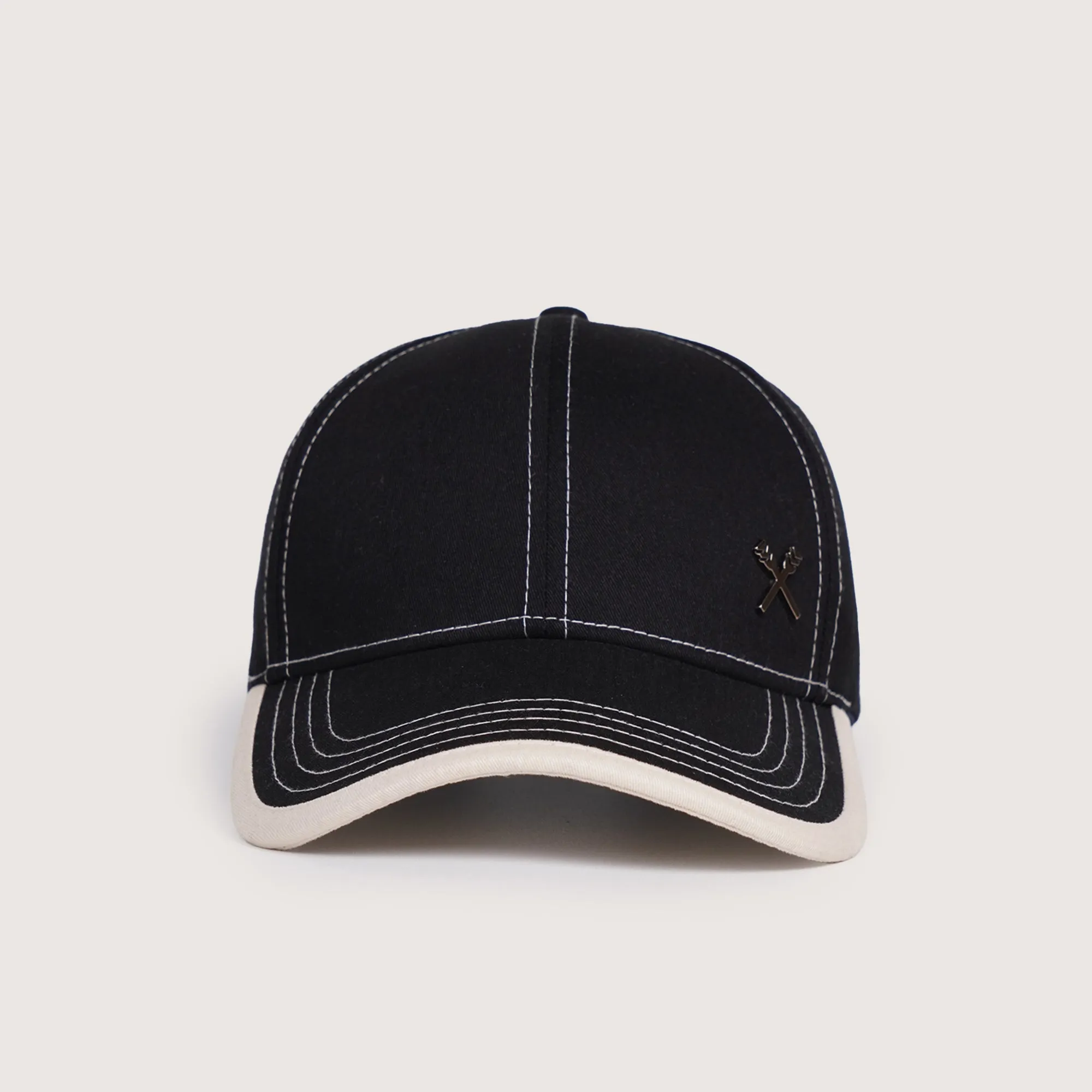 Regatta- Baseball Cap With Contrast Stitching And Visor Taping