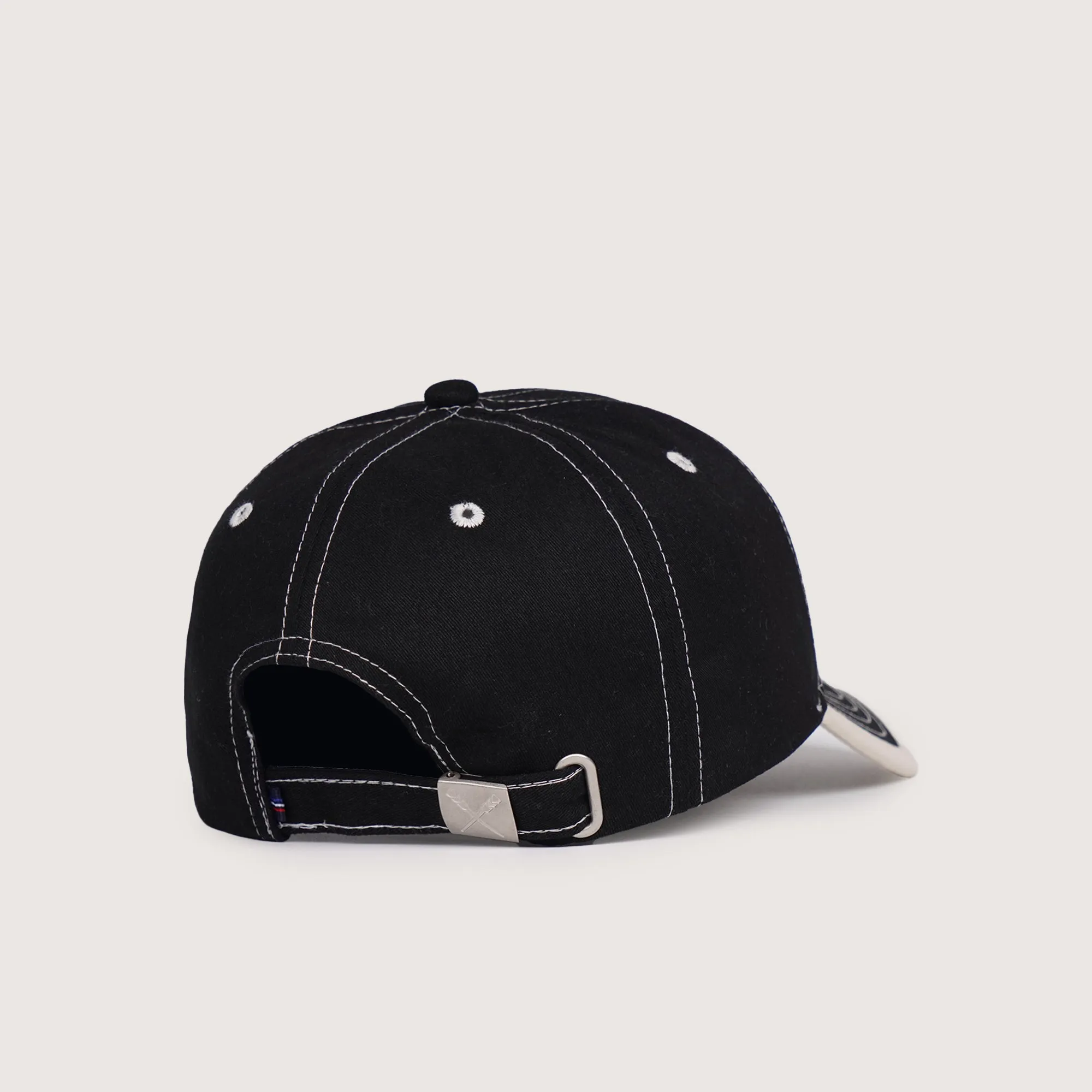 Regatta- Baseball Cap With Contrast Stitching And Visor Taping