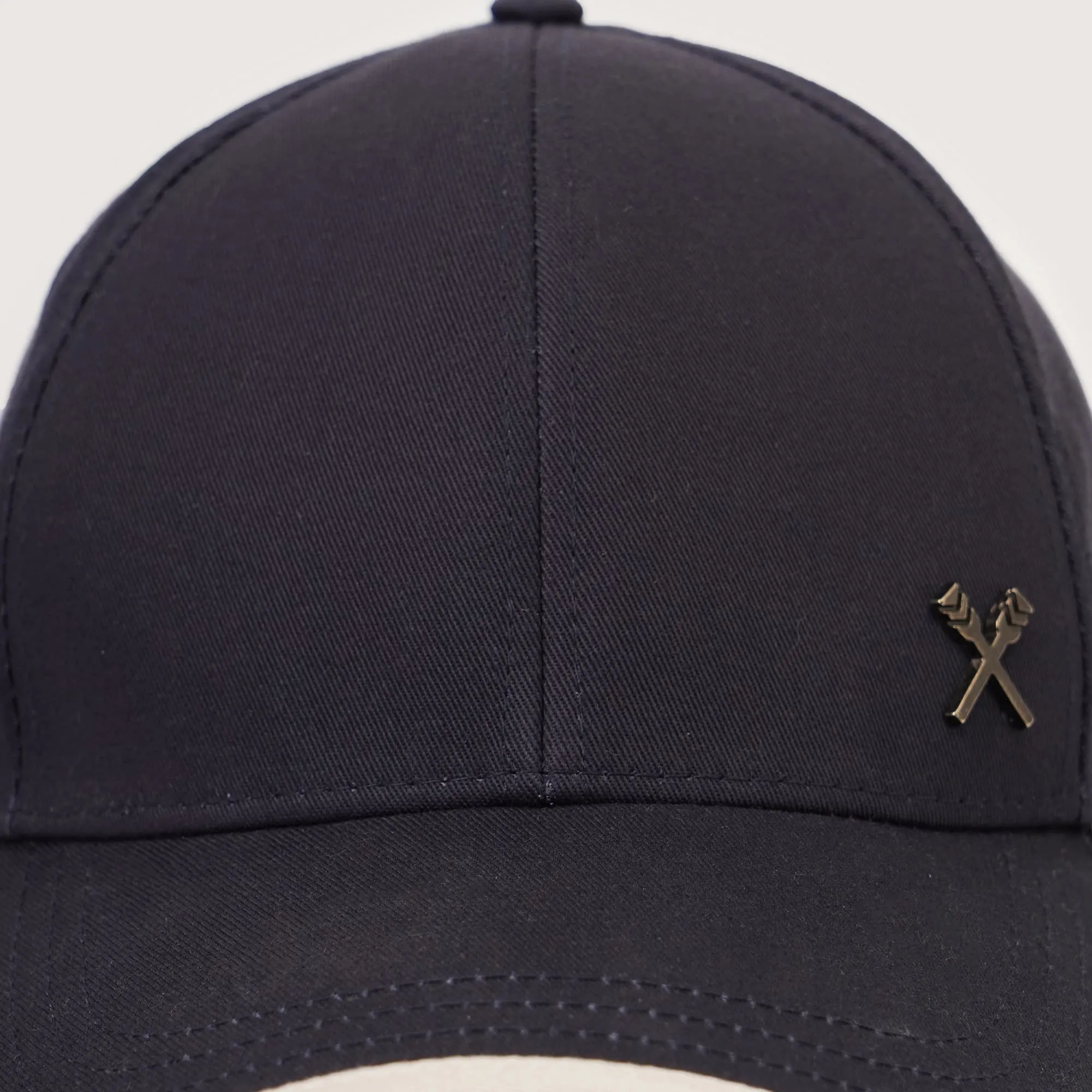 Regatta- Baseball Cap With Contrast Visor Piping