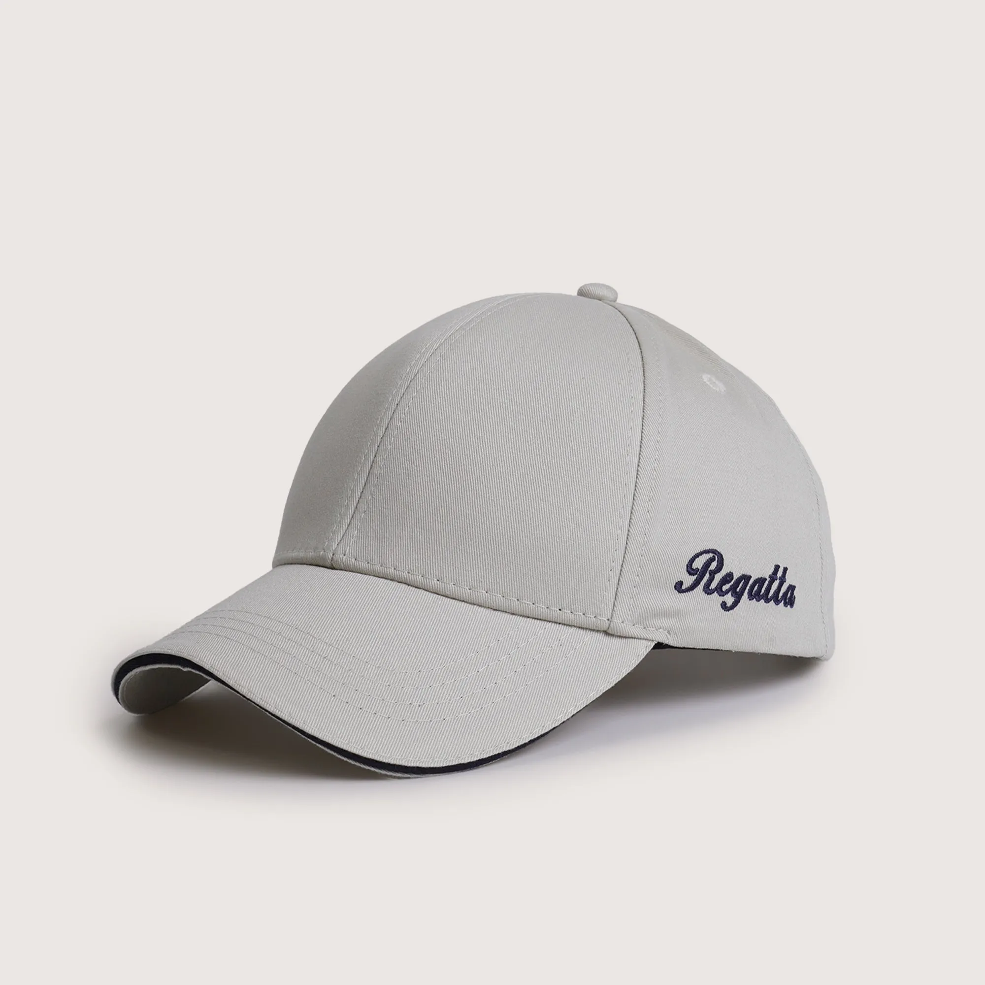 Regatta- Baseball Cap With Contrast Visor Sandwich