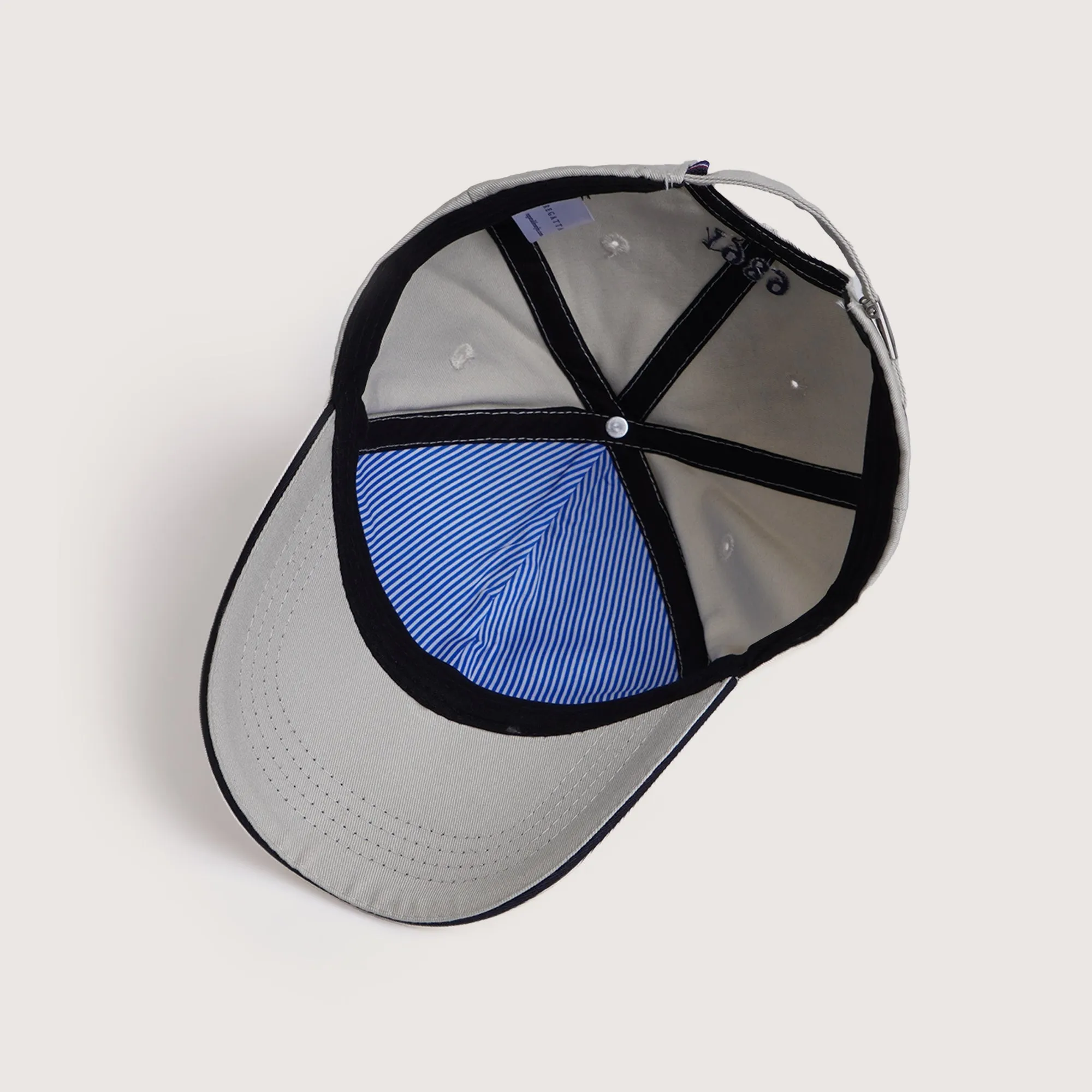 Regatta- Baseball Cap With Contrast Visor Sandwich
