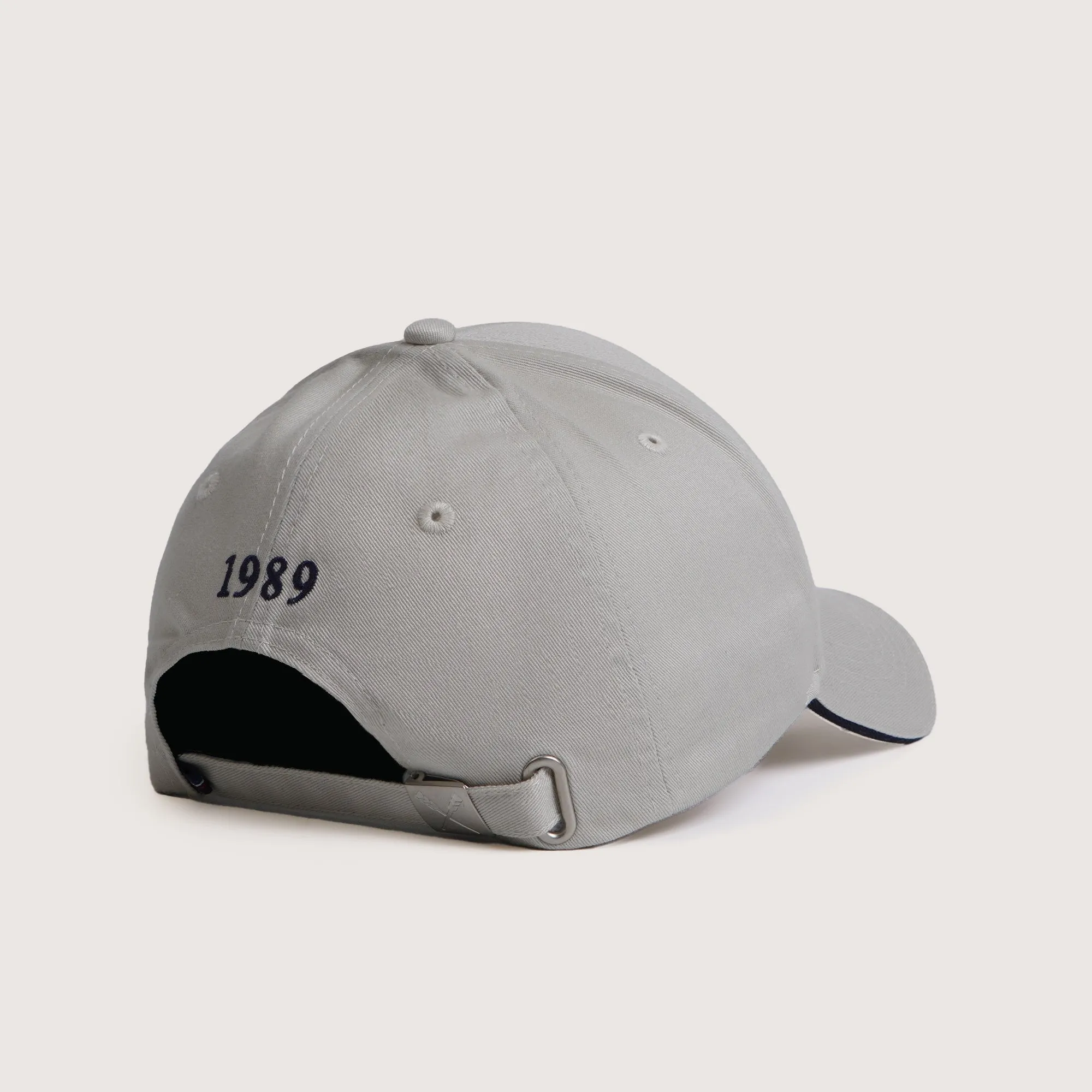 Regatta- Baseball Cap With Contrast Visor Sandwich