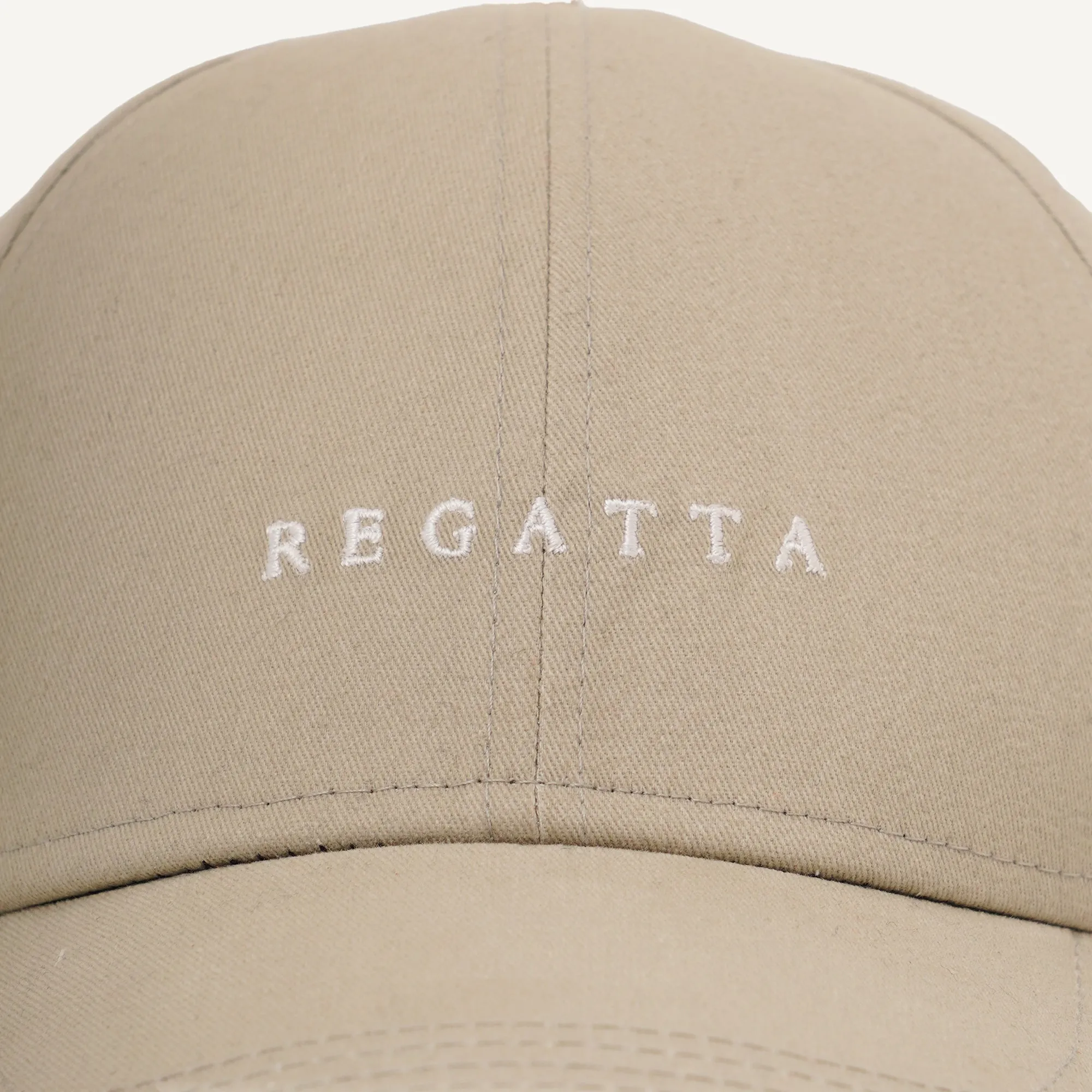 Regatta- Baseball Cap With Contrast Visor Stitching