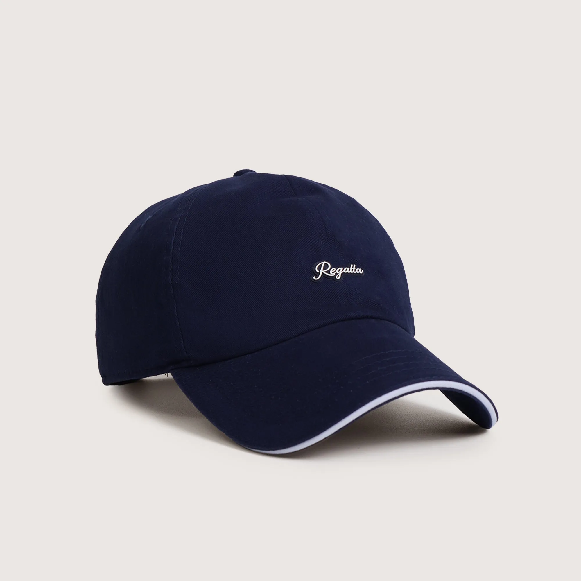 Regatta- Classic Cap With Contrast Visor Sandwich