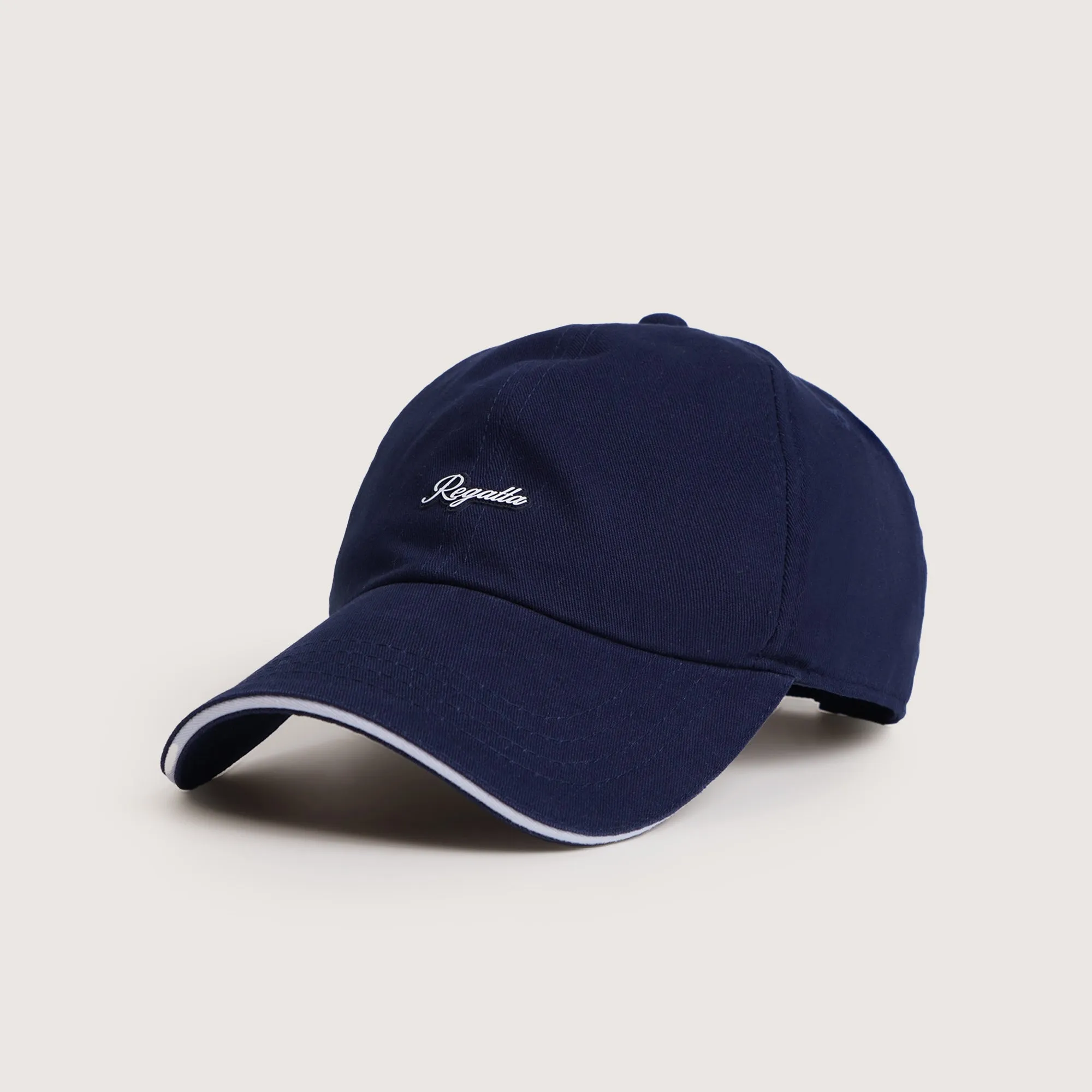 Regatta- Classic Cap With Contrast Visor Sandwich