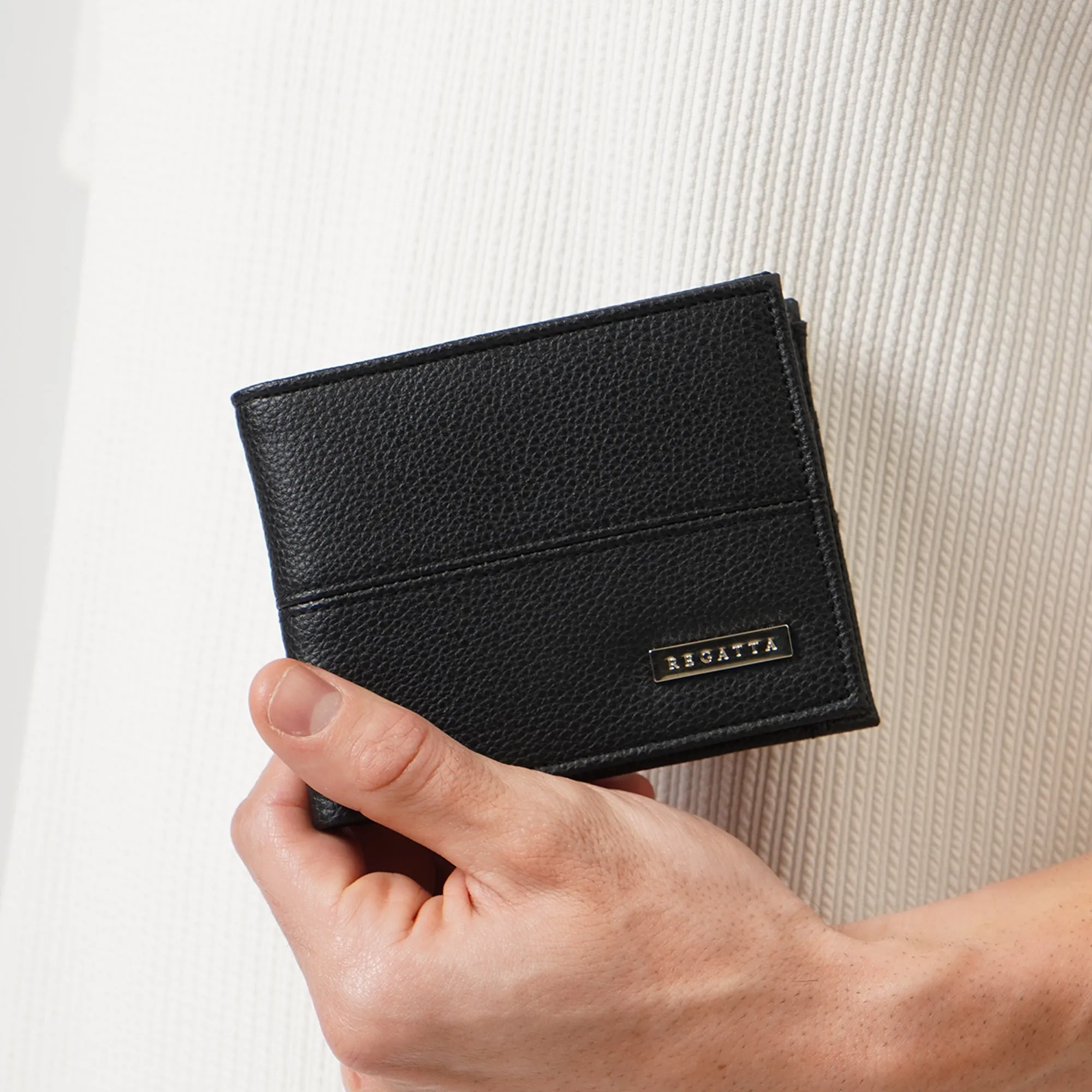 Regatta- Cut & Sew Bi-Fold Wallet