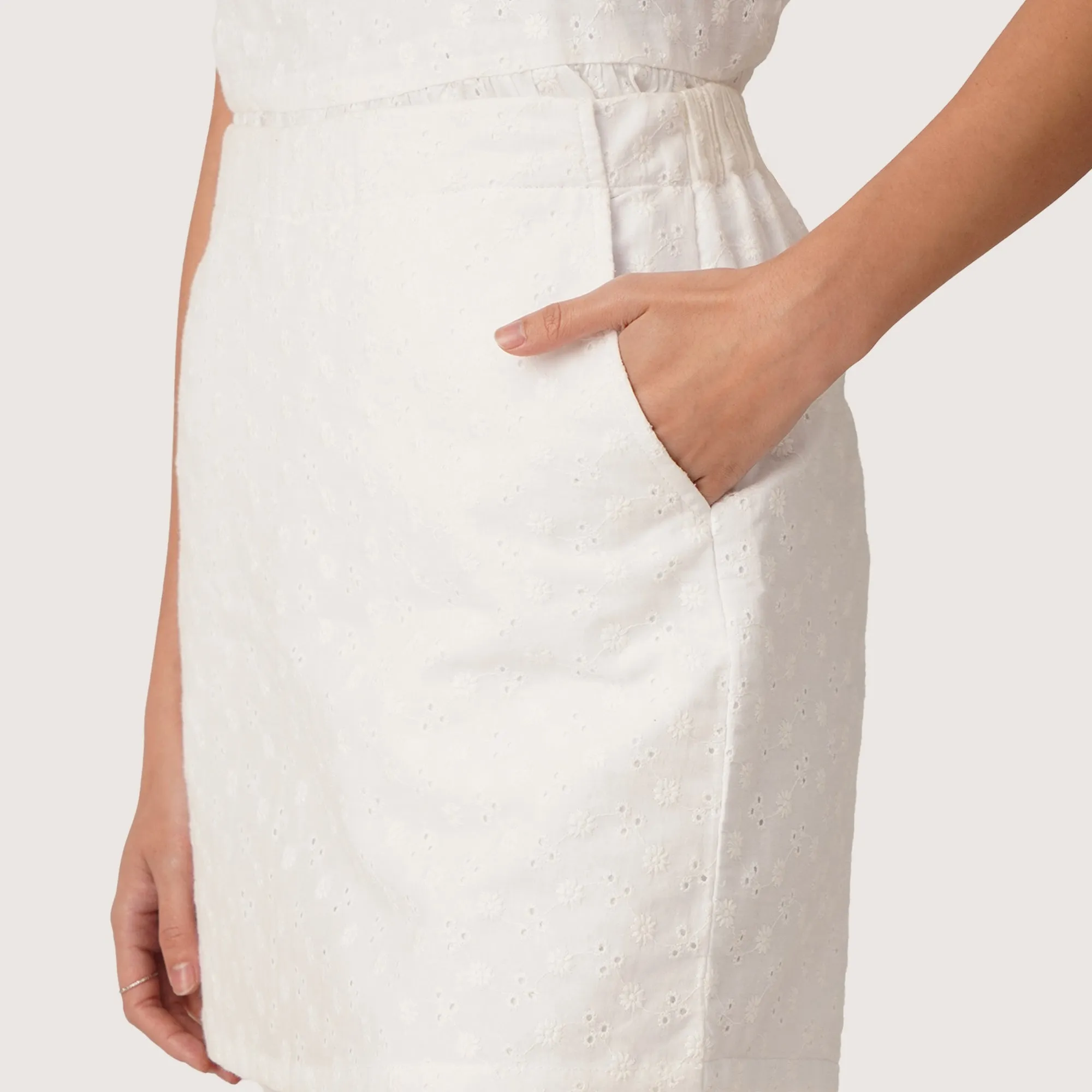 Regatta- Eyelet Skort