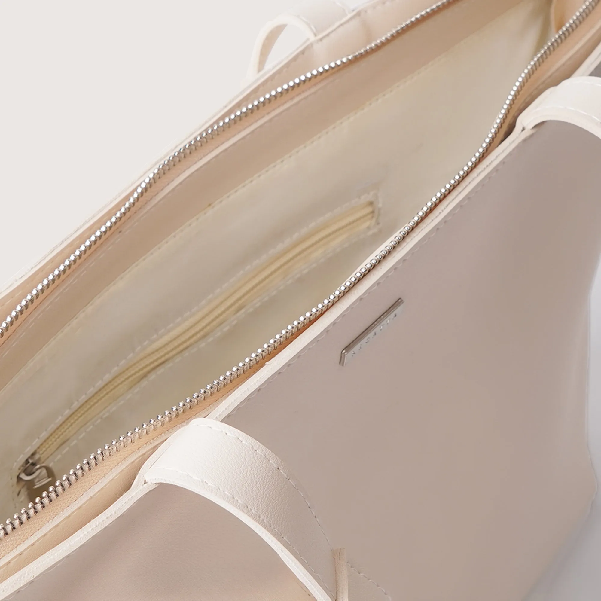 Regatta- Landscape Shoulder Tote Bag