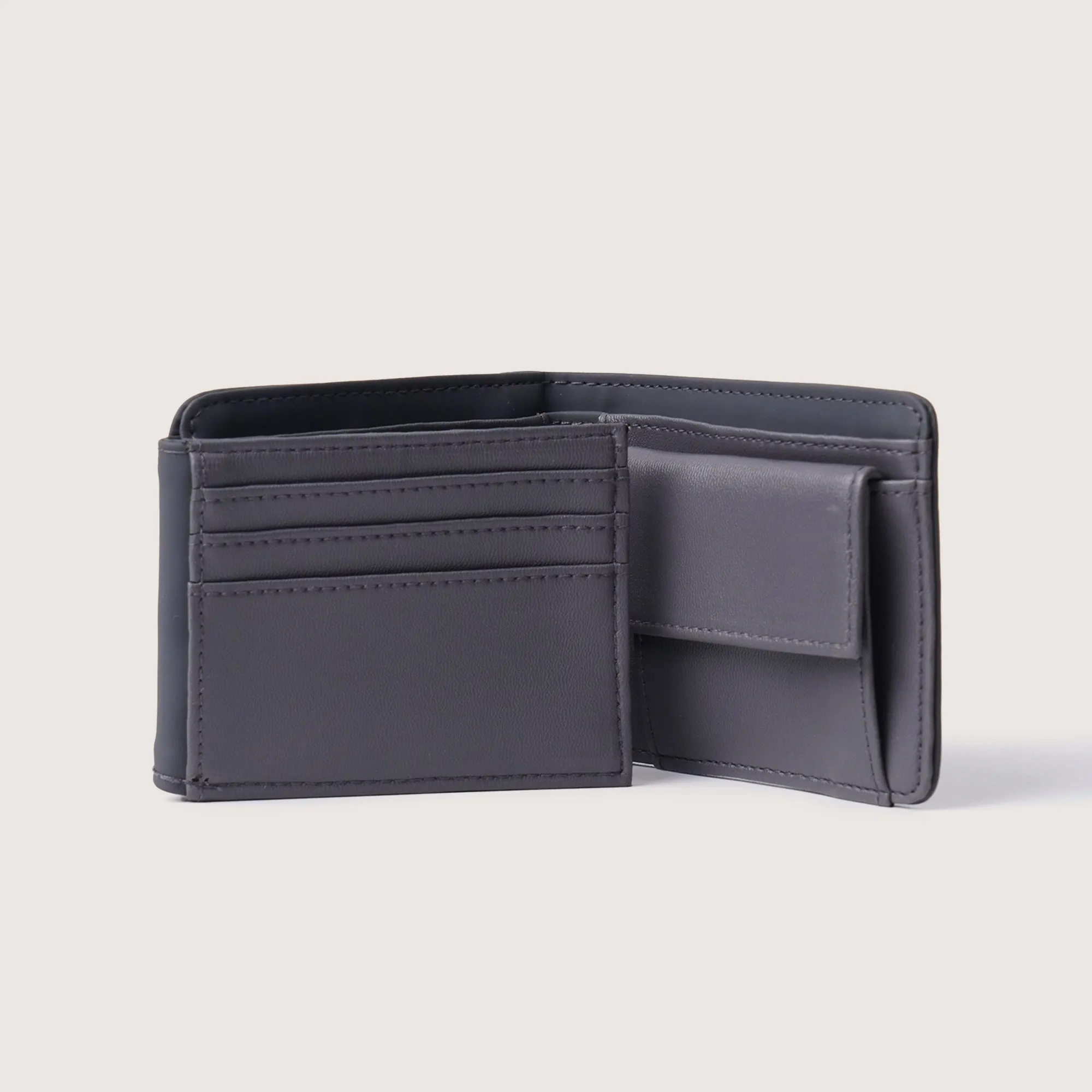 Regatta- Multi-Pocket Bi-Fold Wallet