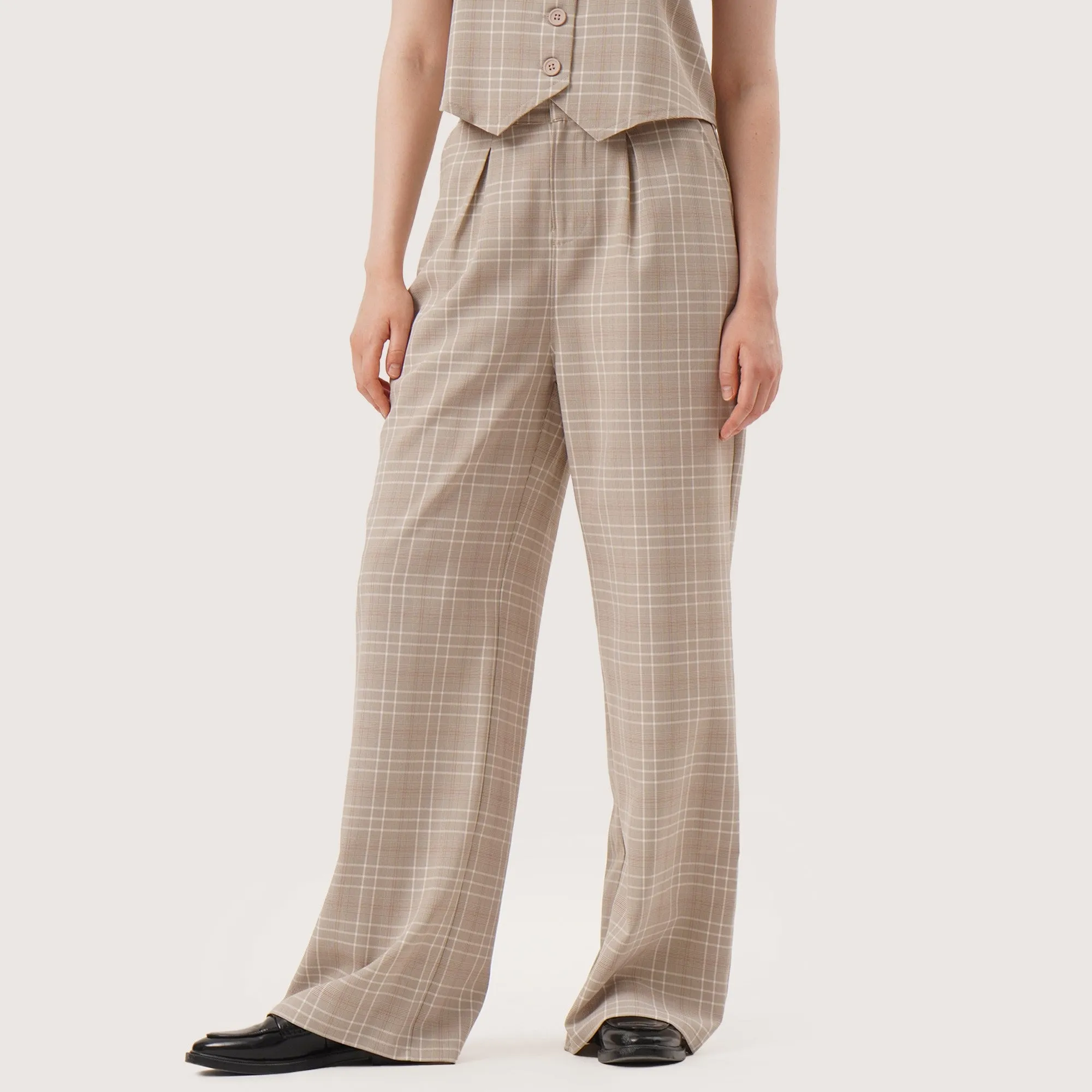 Regatta- Pleated Wide Legged Plaid Trousers