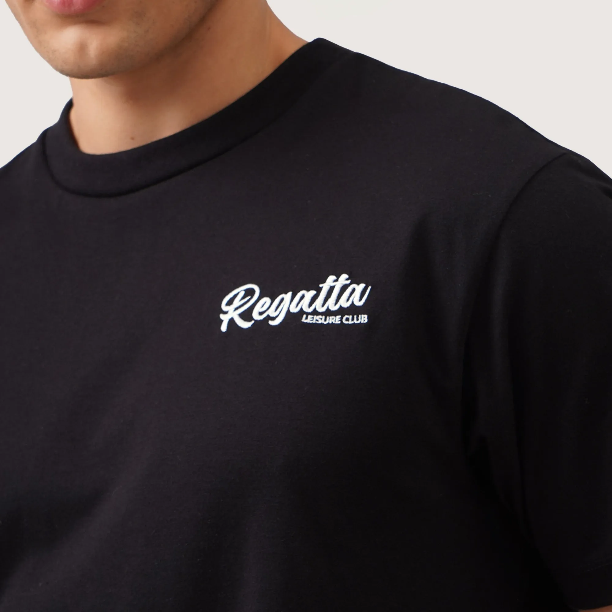 Regatta- Regular Fit Graphic T-Shirt In Single Jersey With Front Embroidery