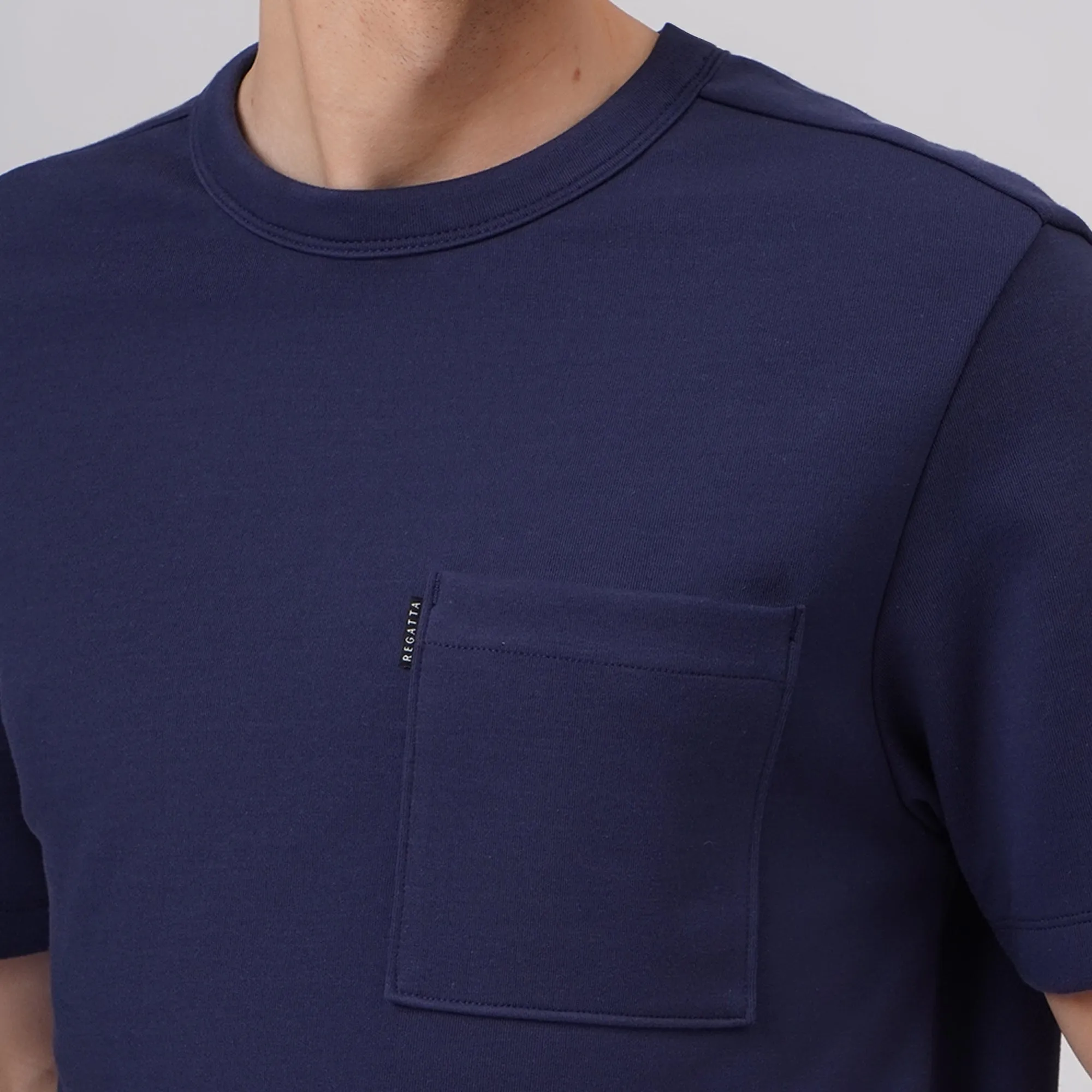 Regatta- Regular Fit Pocket T-Shirt In Interlock Fabric