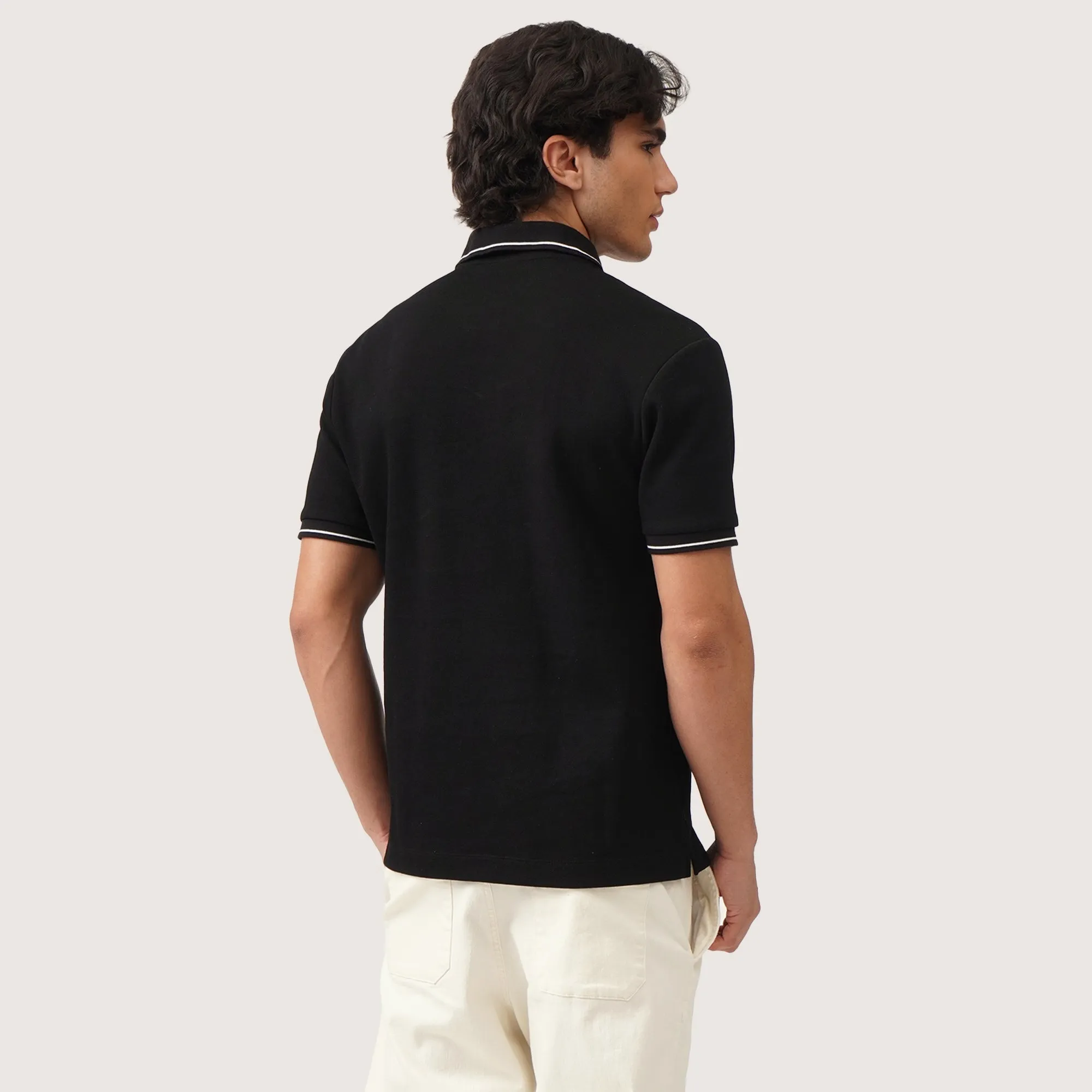Regatta- Regular Fit Polo Shirt With Contrast Tipping Detail In Honeycomb Pique