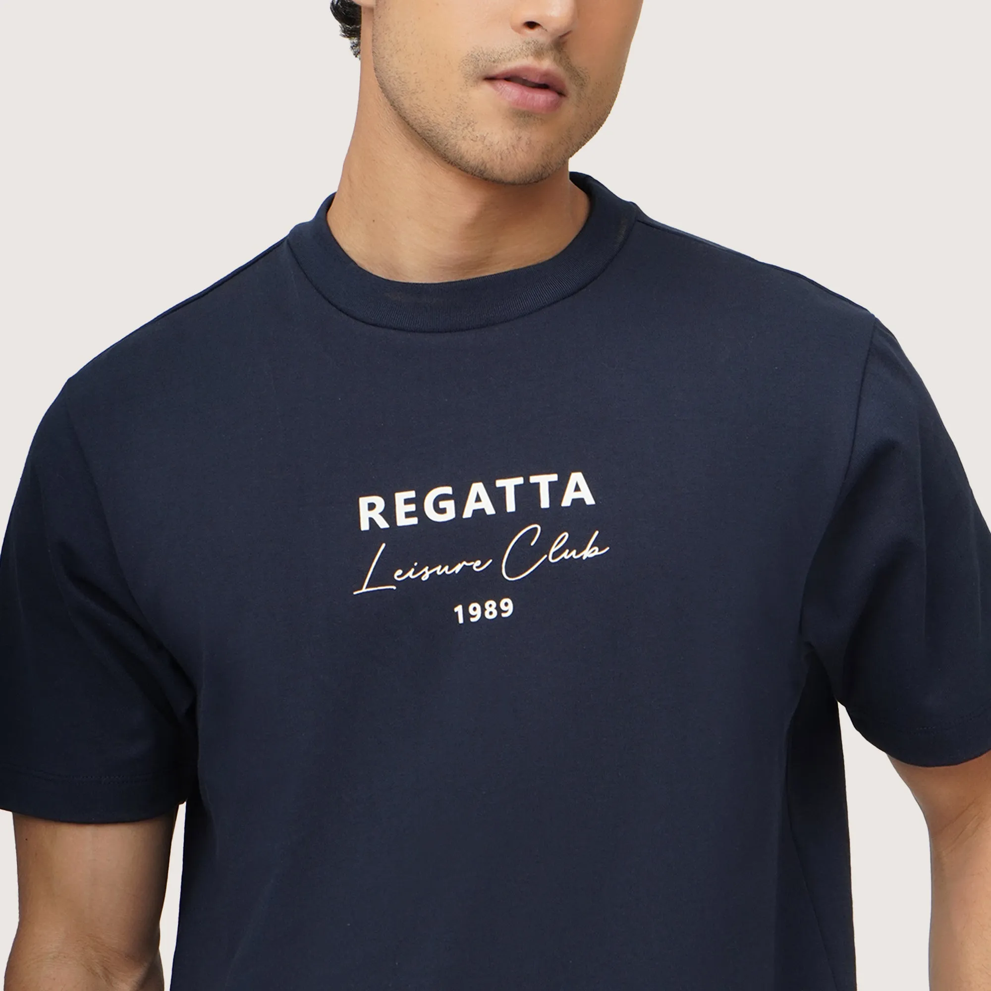 Regatta- Regular Fit Round Neck T-Shirt In Heavy Jersey With Flat Print