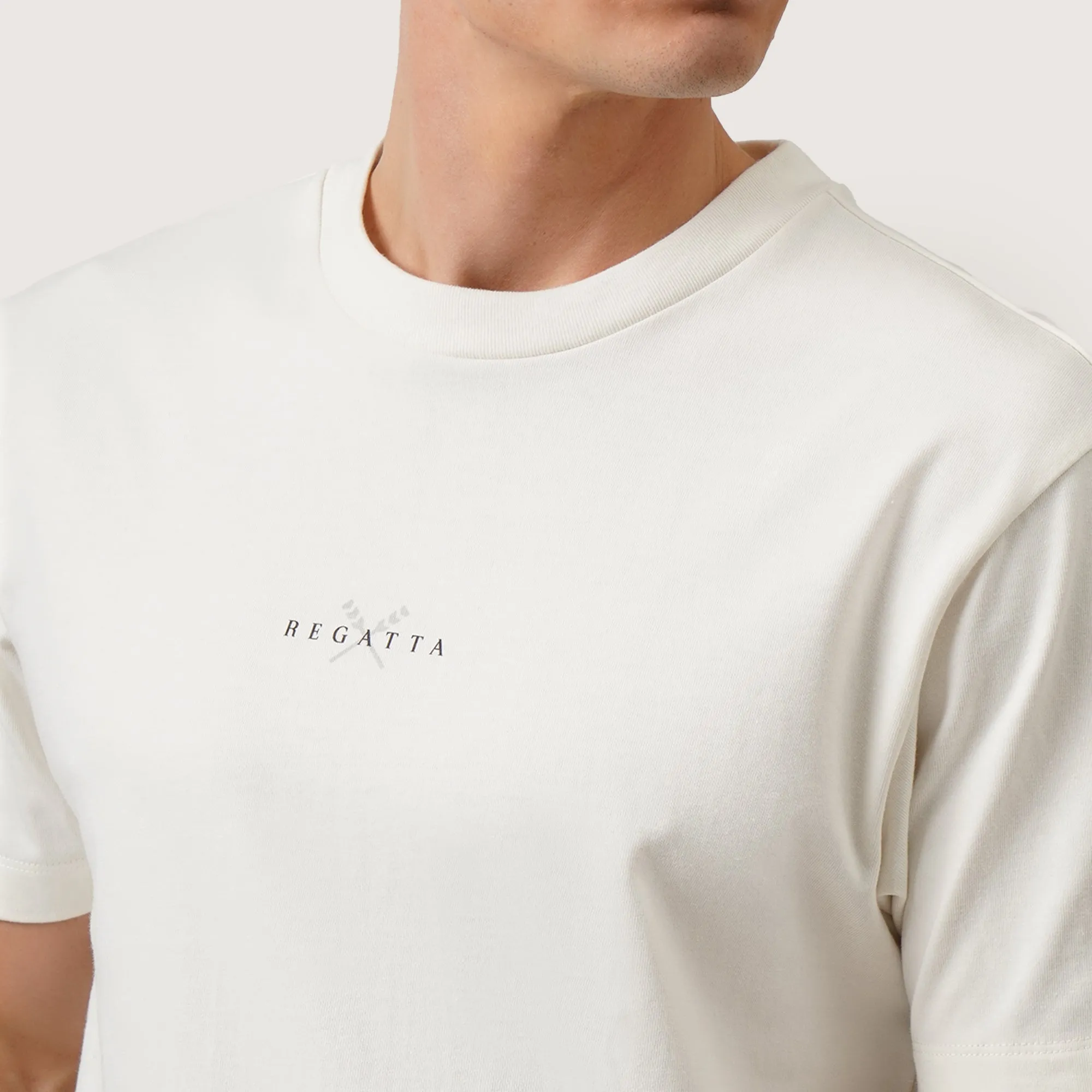 Regatta- Regular Fit Round Neck T-Shirt In Heavy Jersey