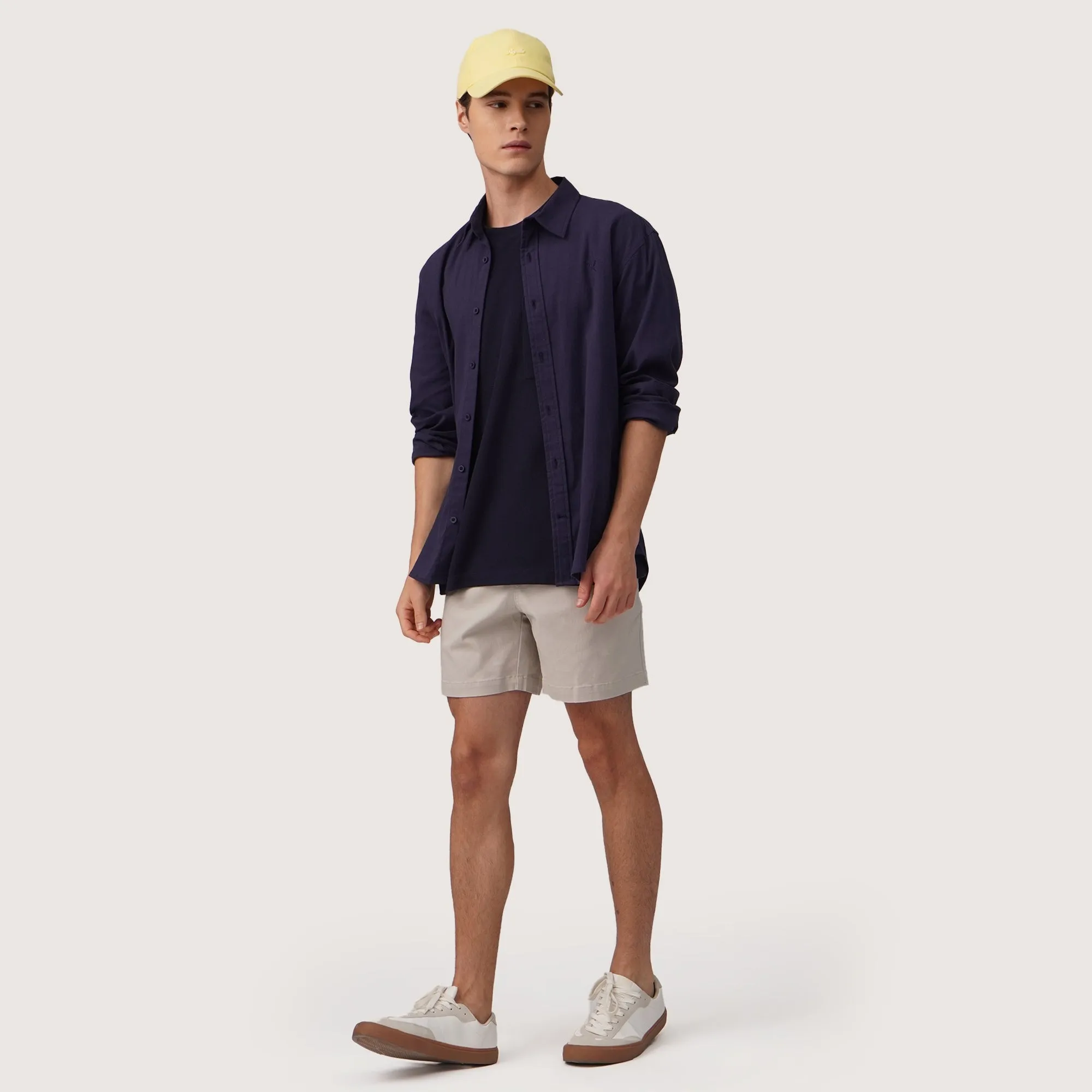 Regatta- Regular Fit Round Neck T-Shirt In Honeycomb Pique With Patch Pocket