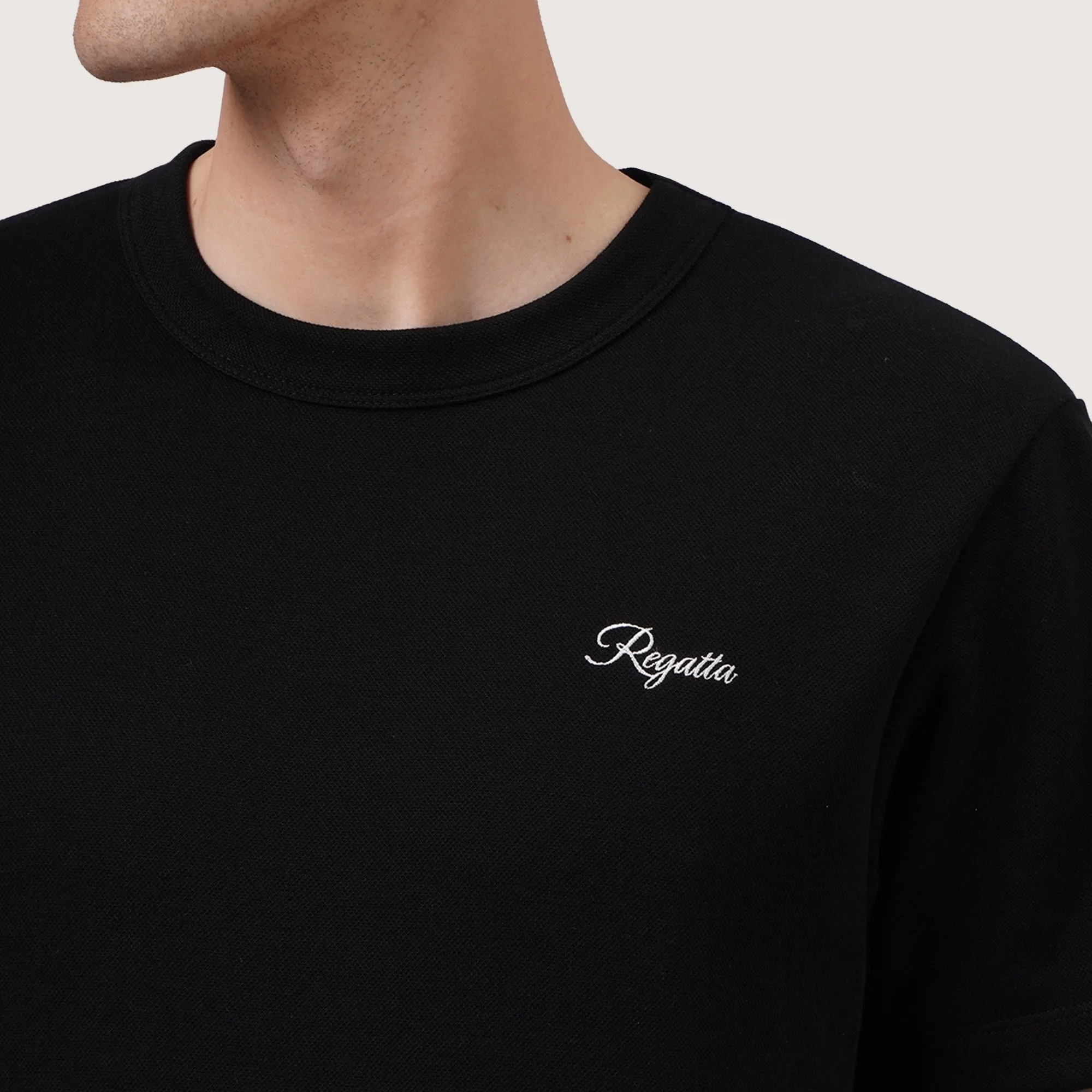 Regatta- Regular Fit T-Shirt In Honeycomb Pique