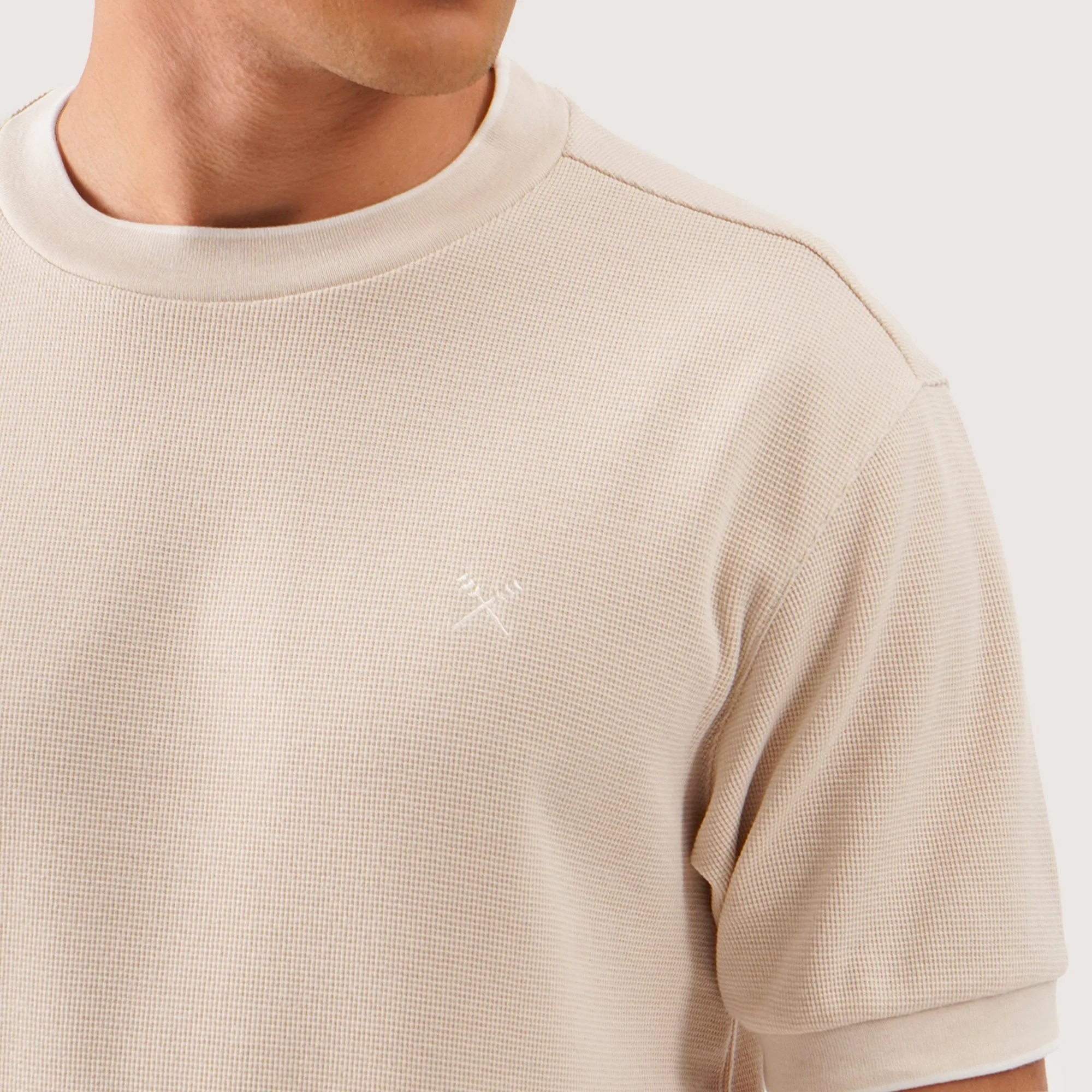 Regatta- Regular Fit T-Shirt In Micro Waffle With Contrast Details
