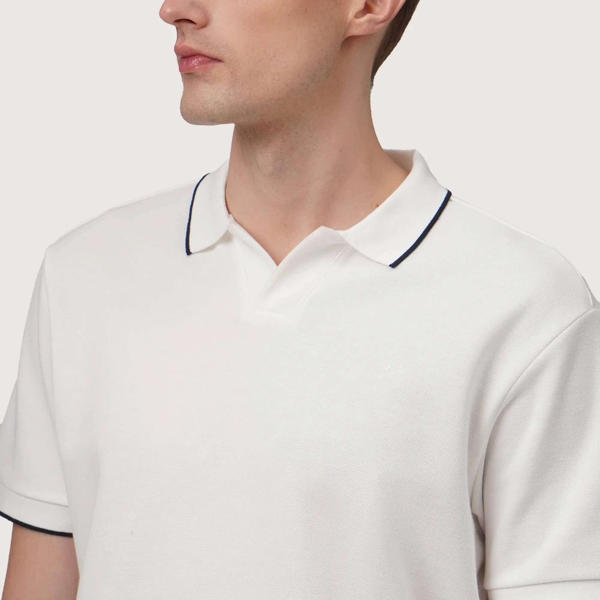 Regatta- Regular Fit V-Placket Polo Shirt With Tipping