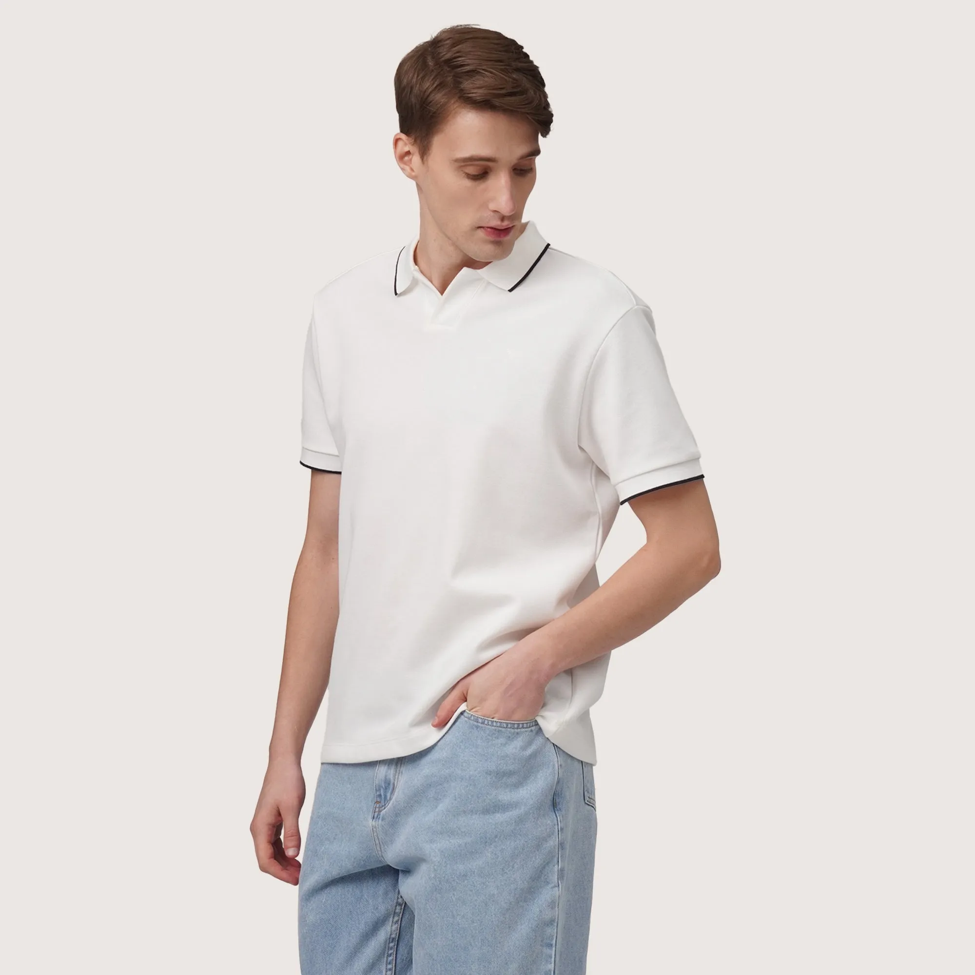 Regatta- Regular Fit V-Placket Polo Shirt With Tipping