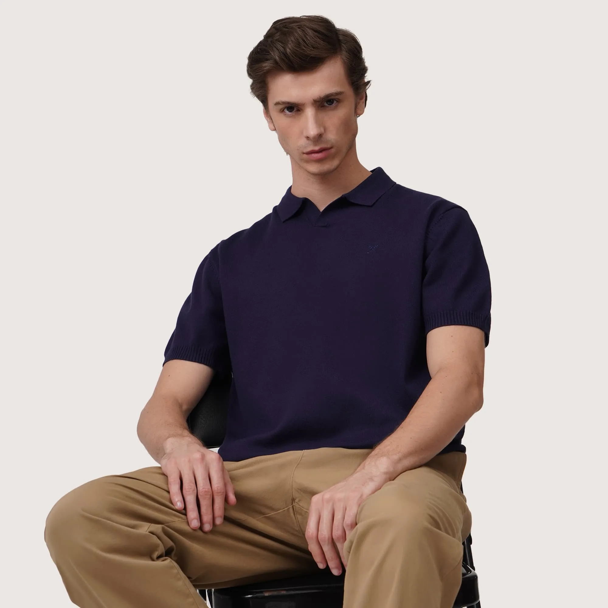 Regatta- Regular Fit V-Placket Polo Shirt