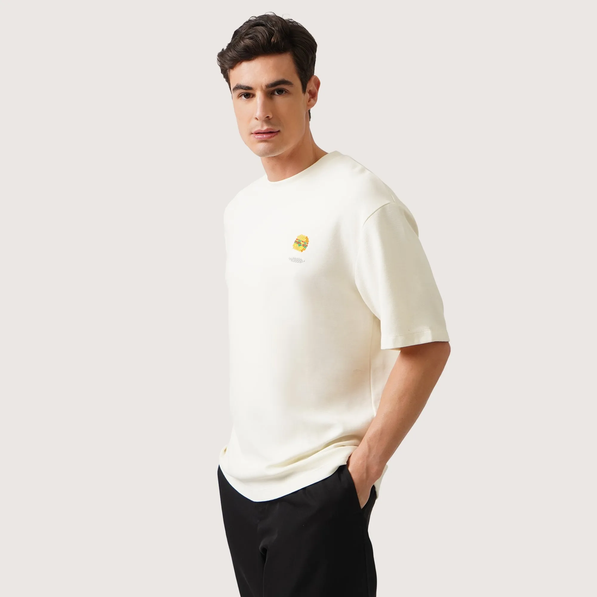 Regatta- Relaxed Fit Round Neck T-Shirt In Pique With Burger Embroidery
