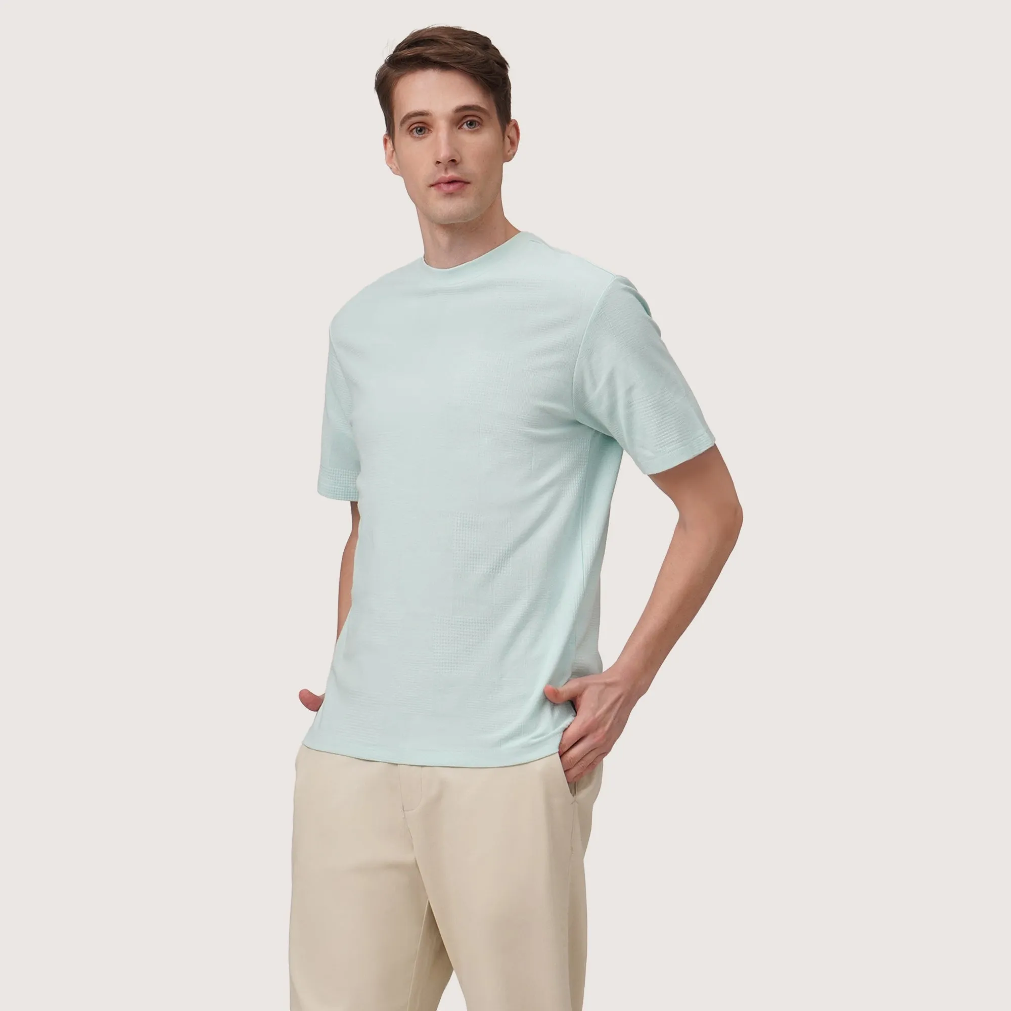 Regatta- Relaxed Fit Round Neck T-Shirt In Textured Fabric