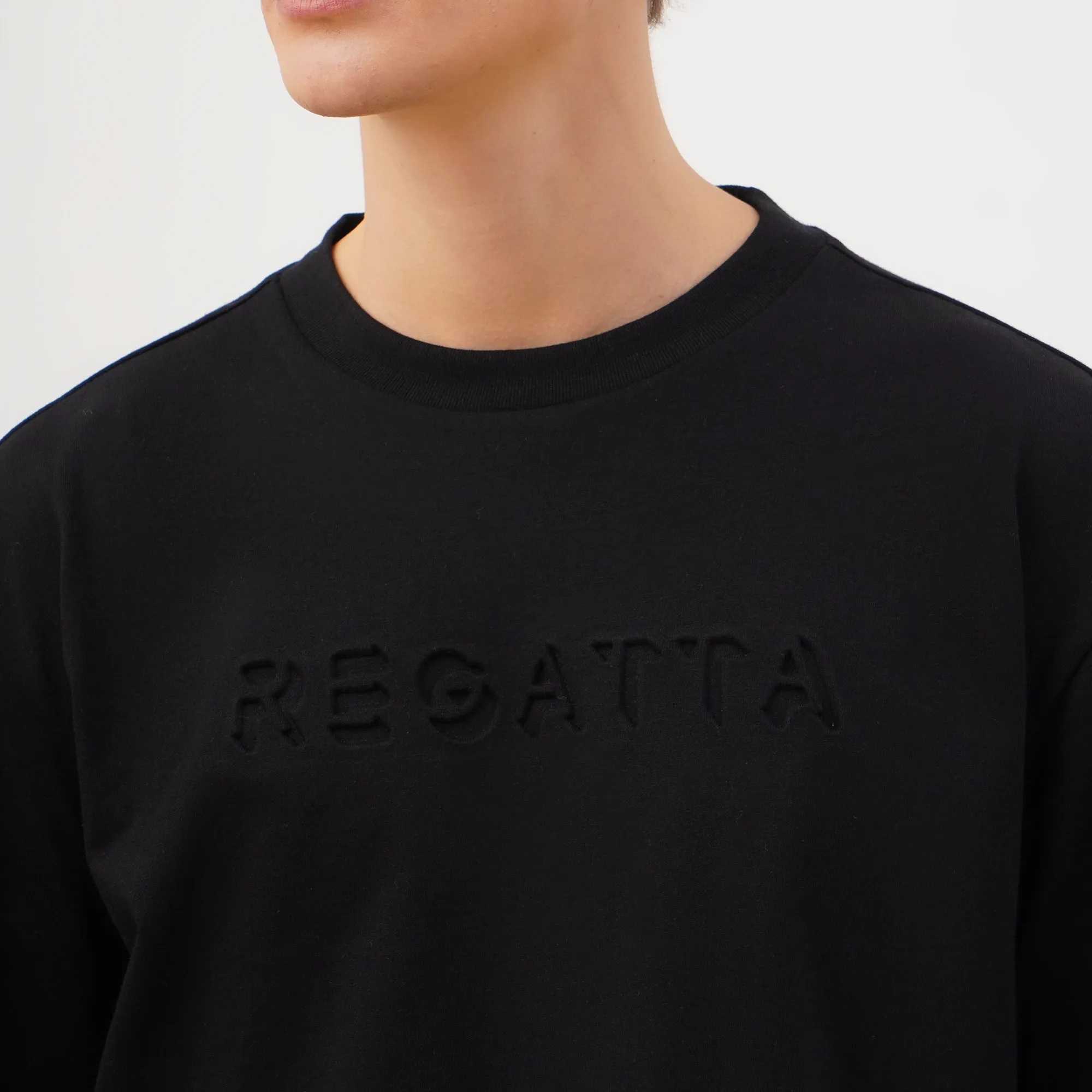 Regatta- Relaxed Fit Round Neck T-Shirt With Debossed Graphic