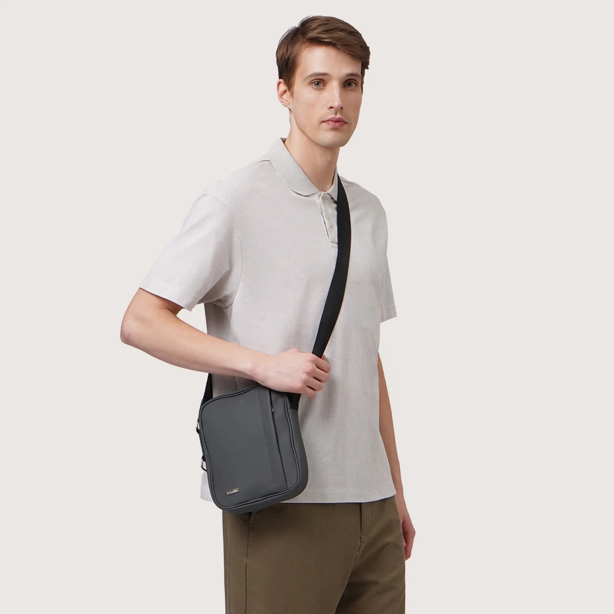 Regatta- Reporter Crossbody Bag