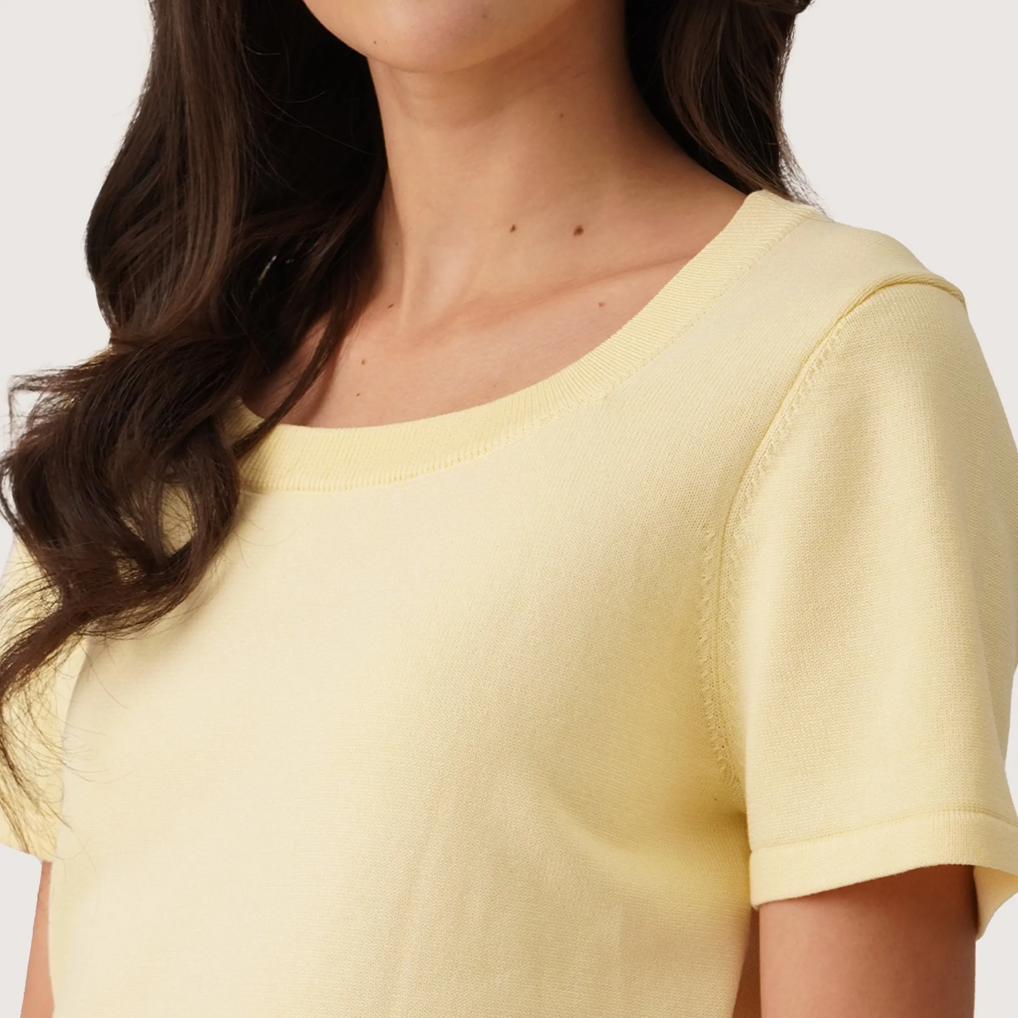 Regatta- Scoop Neck Knit Top