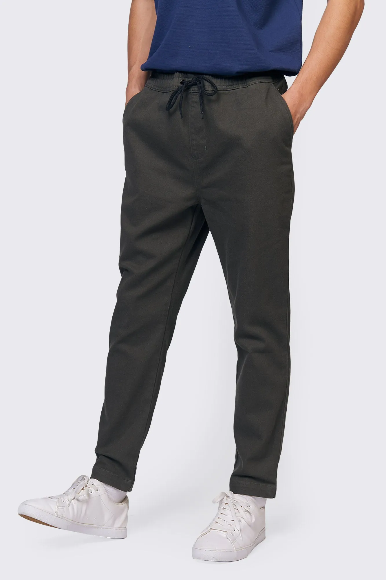 Regatta- Slim Fit Woven Drawstring Trousers