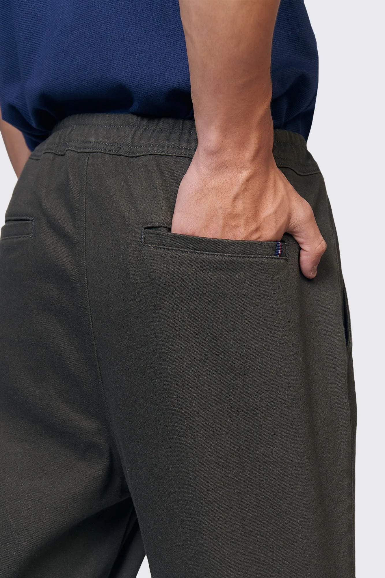Regatta- Slim Fit Woven Drawstring Trousers