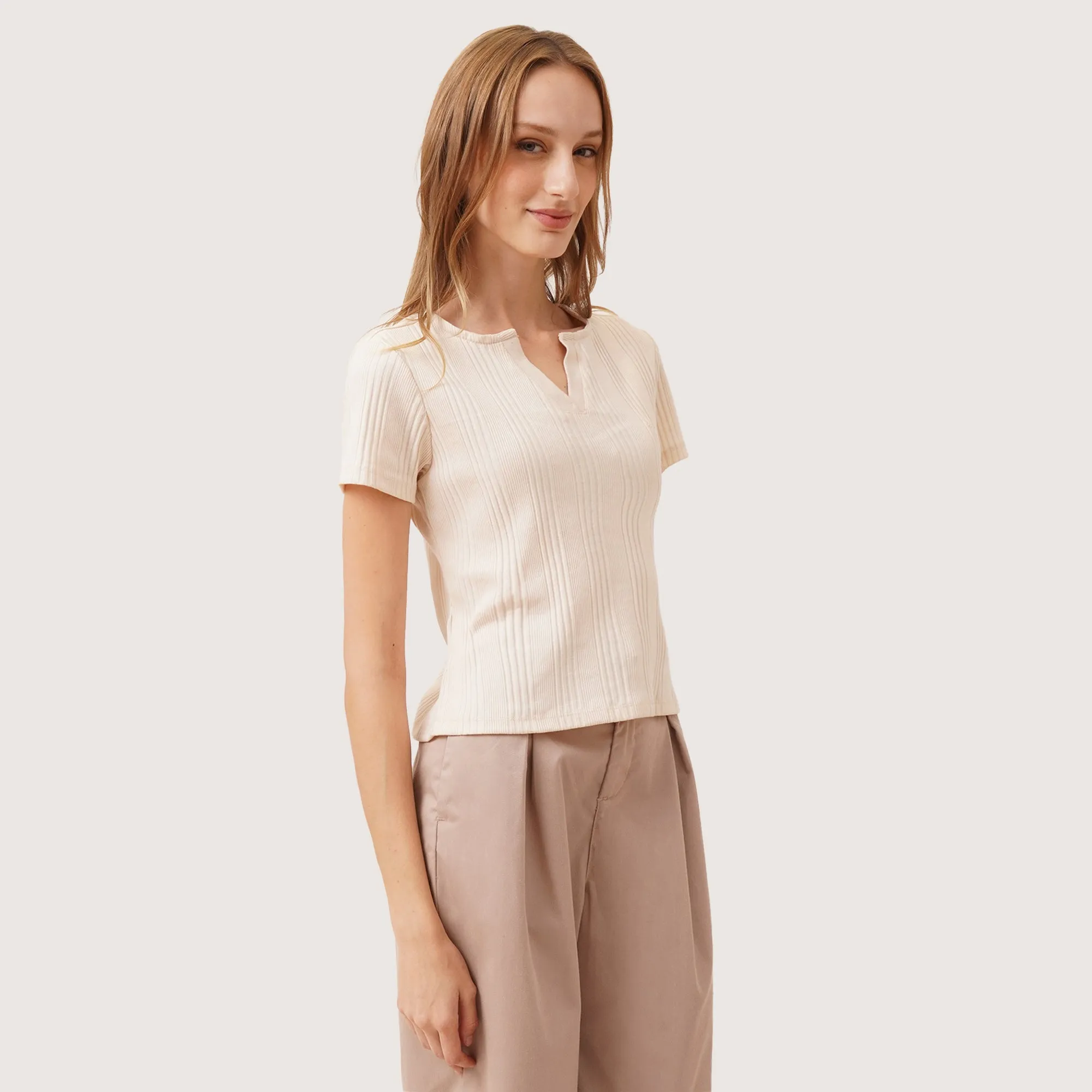Regatta- Split Neck Ribbed T-Shirt