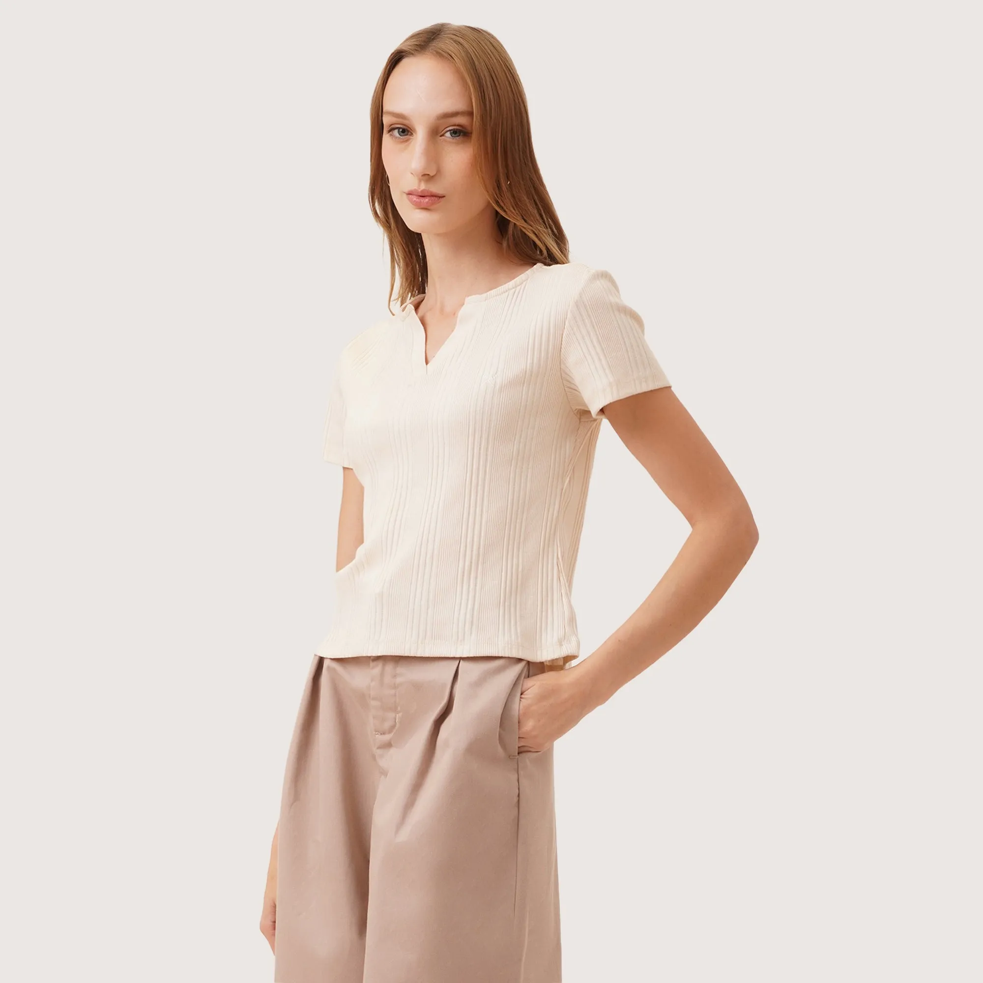 Regatta- Split Neck Ribbed T-Shirt