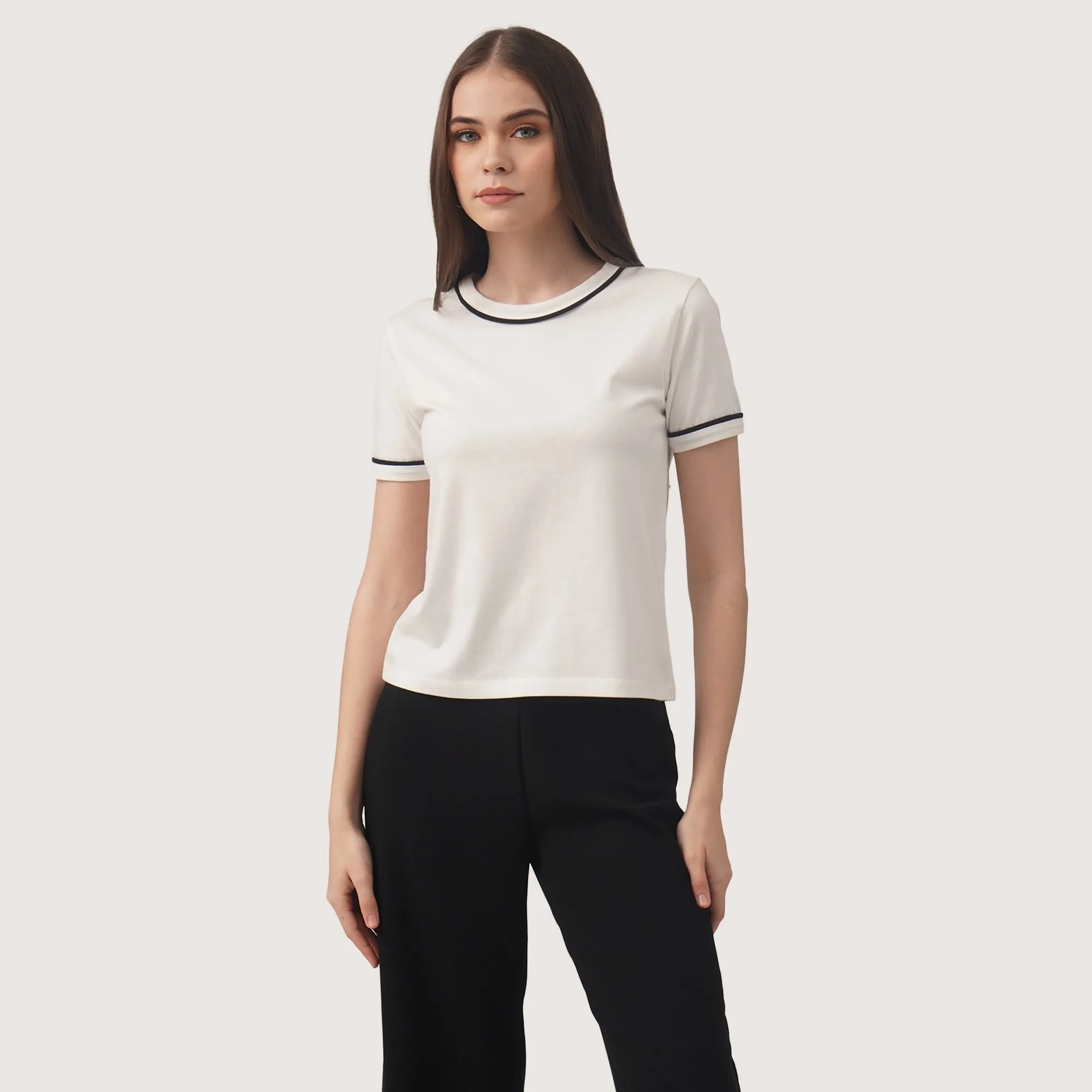 Regatta- T-Shirt With Piping Detail