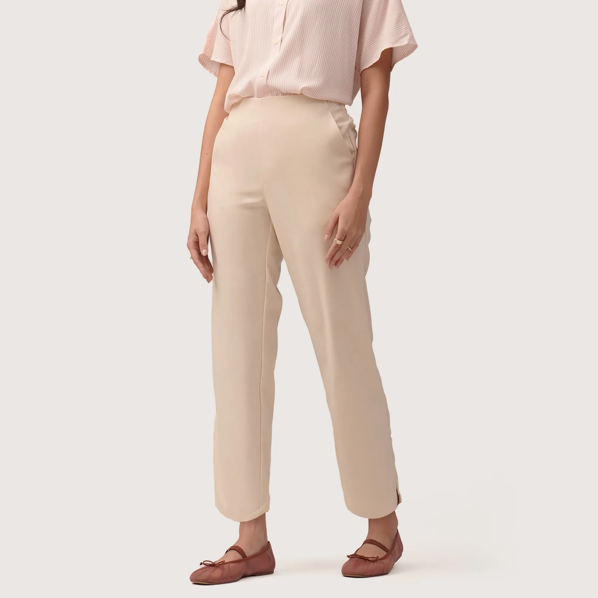 Regatta- Tapered Trousers With Gartered Waist