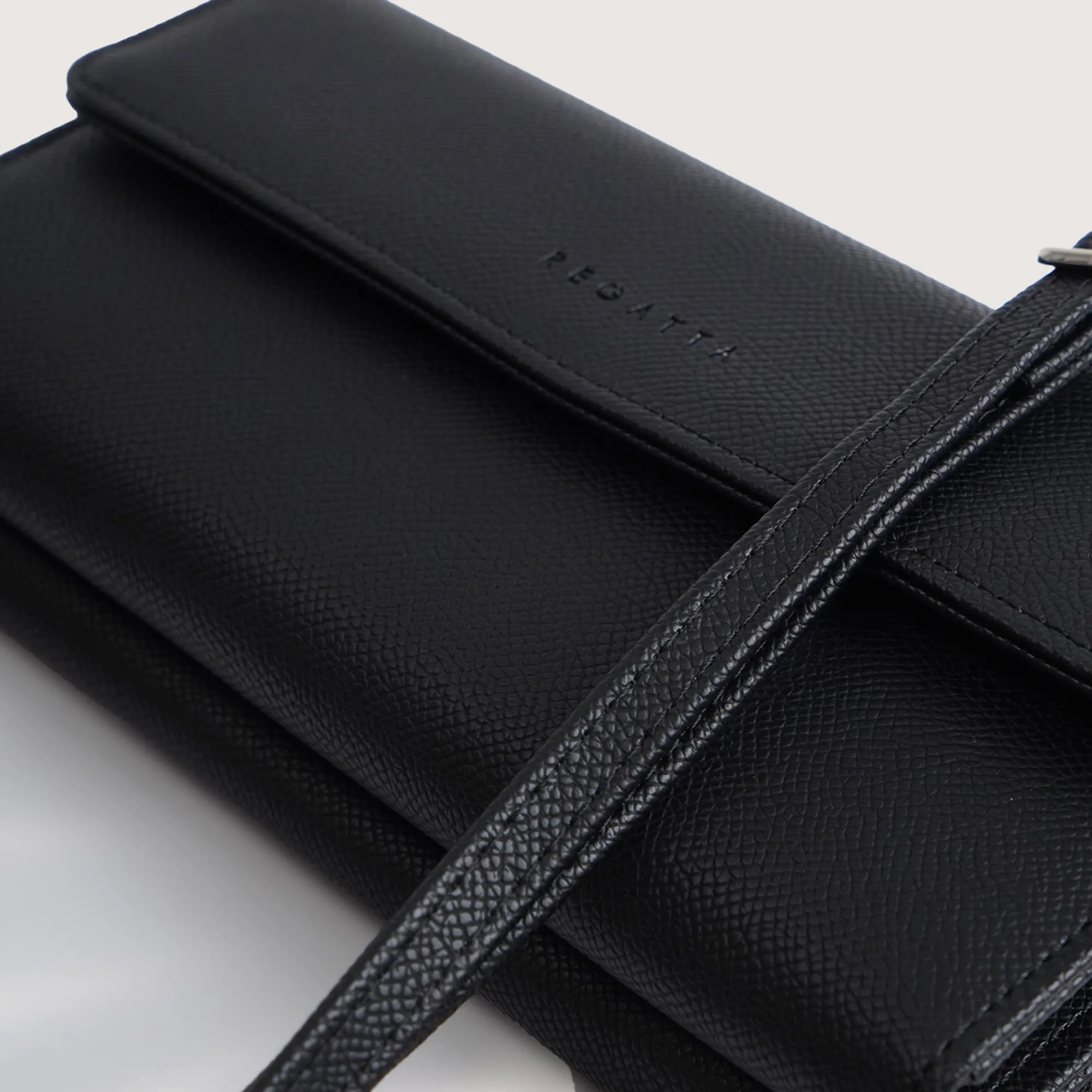 Regatta- Wallet With Strap